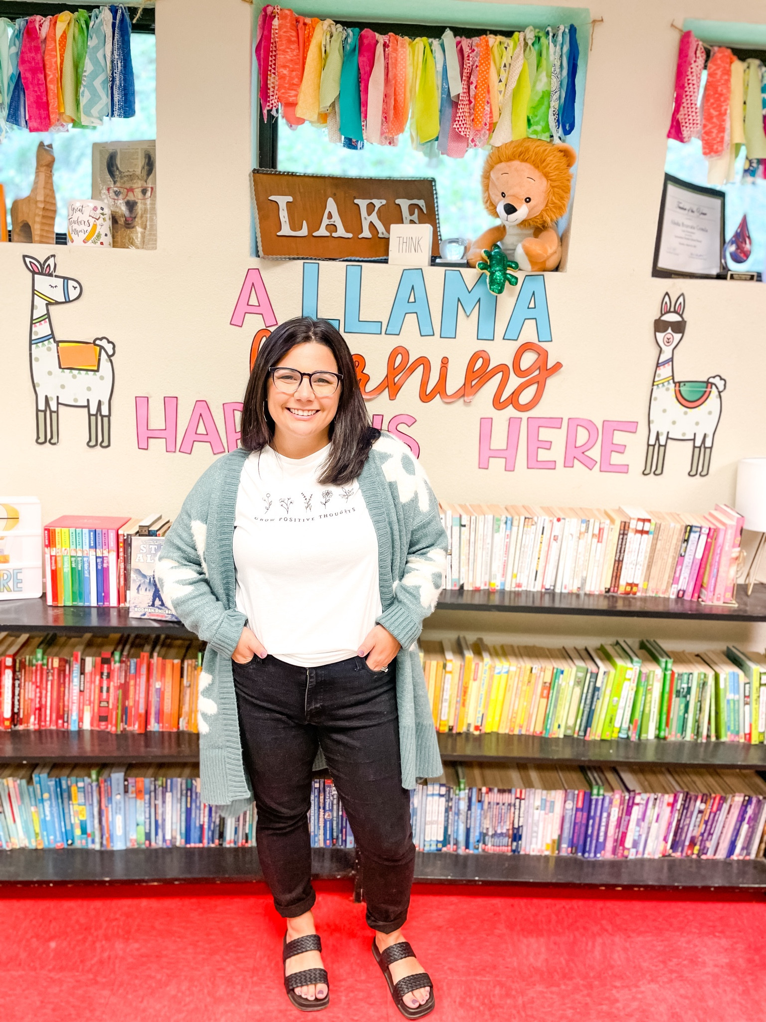 “Grow, Positive, Thoughts” 

People can be quite negative when they are stressed! It is so important to stay positive to help get you through any stressful times! 

How do you try to be positive?! 

My “Grow, positive, thoughts” shirt is originally from Shein, but I tagged some similar ones on LTK! The flower cardigan is from Walmart! It is the Dreamers by Debut grand and I foun it online! They have quite a few cardigan options! It is so soft! It’s the perfect color to transition for fall!

🛍To Shop my Outfits 🛍 
1. Click the Link in my Bio 
2. Click”Shop my Outfits - LIKEtoKNOW.it”
3. Download the @shop.ltk app!
4. Follow @styleteachrepeat
5. Click the link in my stories! 

#LTKunder50 #LTKworkwear #LTKSeasonal