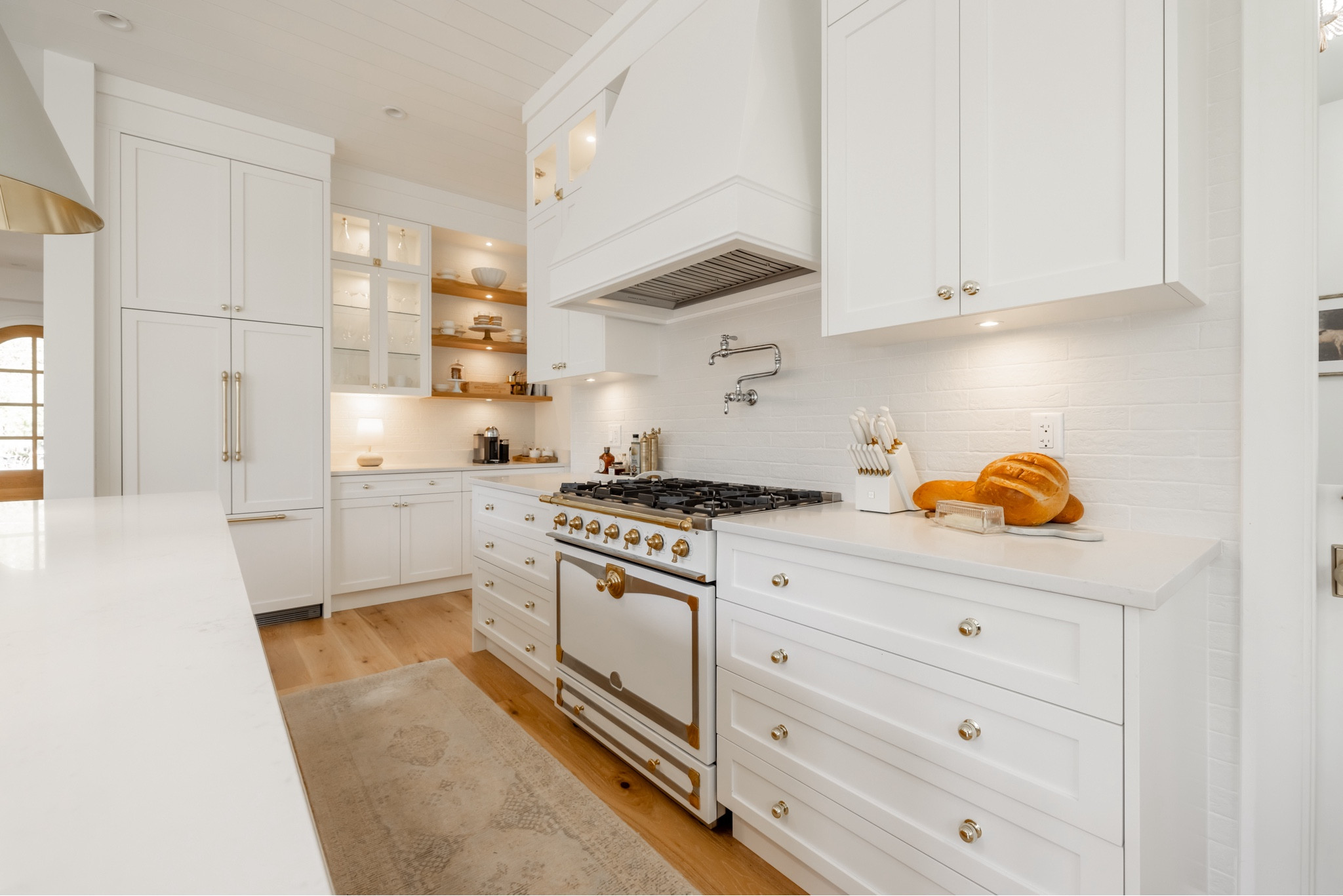 kitchen gold white and oak #LTKSeasonal #LTKsalealert

#LTKhome