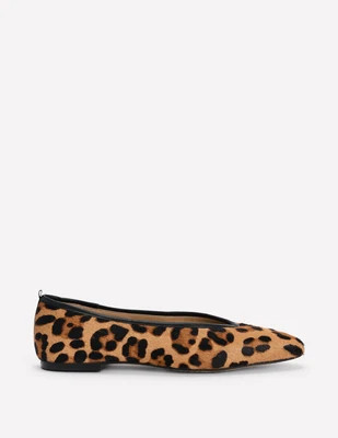 Boden Women's Nadia Chisel Toe Flats in Brown | Size 36 | Boden (US)