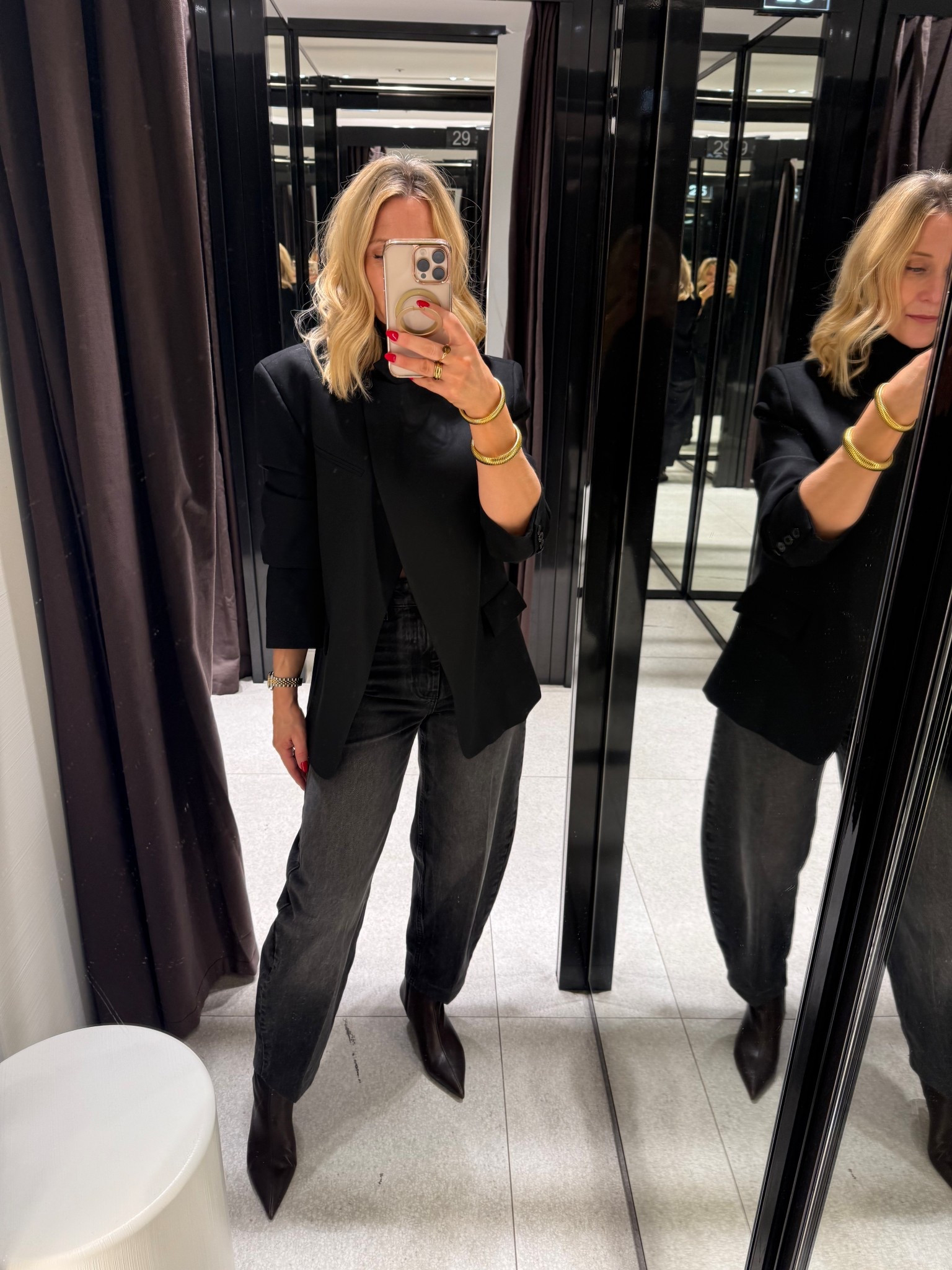 Having a little try on in Zara! 

#LTKstyletip #LTKwinter #LTKfestive