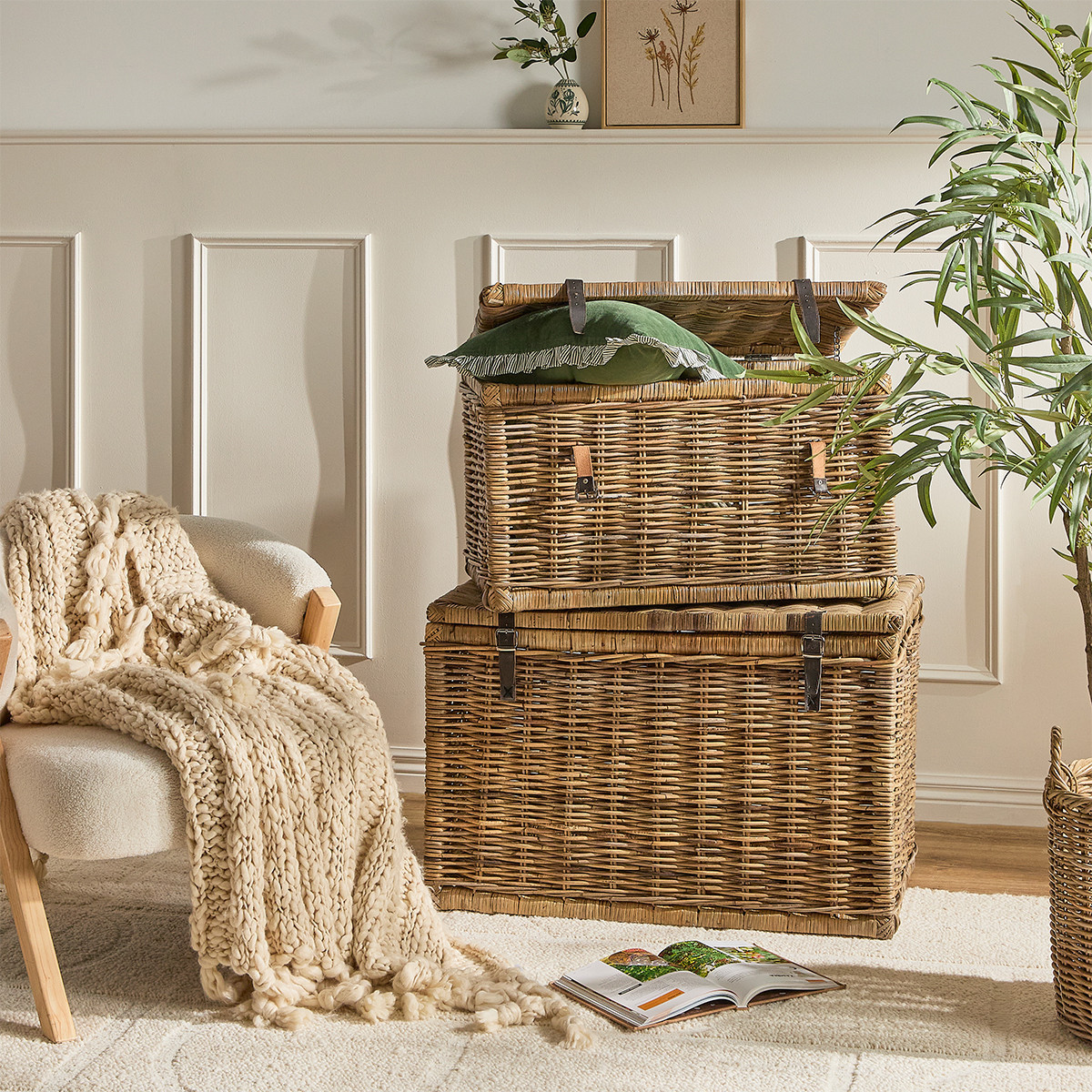 Hendrick Rectangle Trunk | Pillow Talk AU