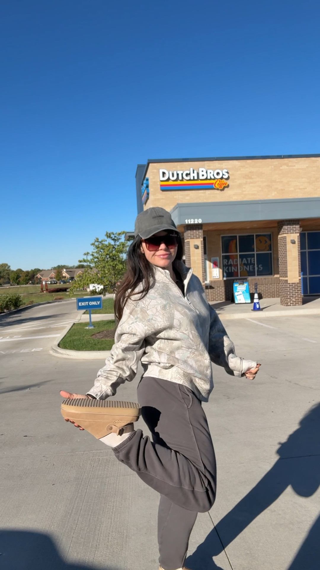 Cozy, comfy fall outfit! 🫶🏻

Wearing xs in zip up—men’s!
Shoes run tts

Abercrombie, camo, camo sweatshirt, sweatshirt, 1/4 zip, hoodie, mules, clogs, Birkenstock 


#LTKStyleTip #LTKShoeCrush #LTKFindsUnder50