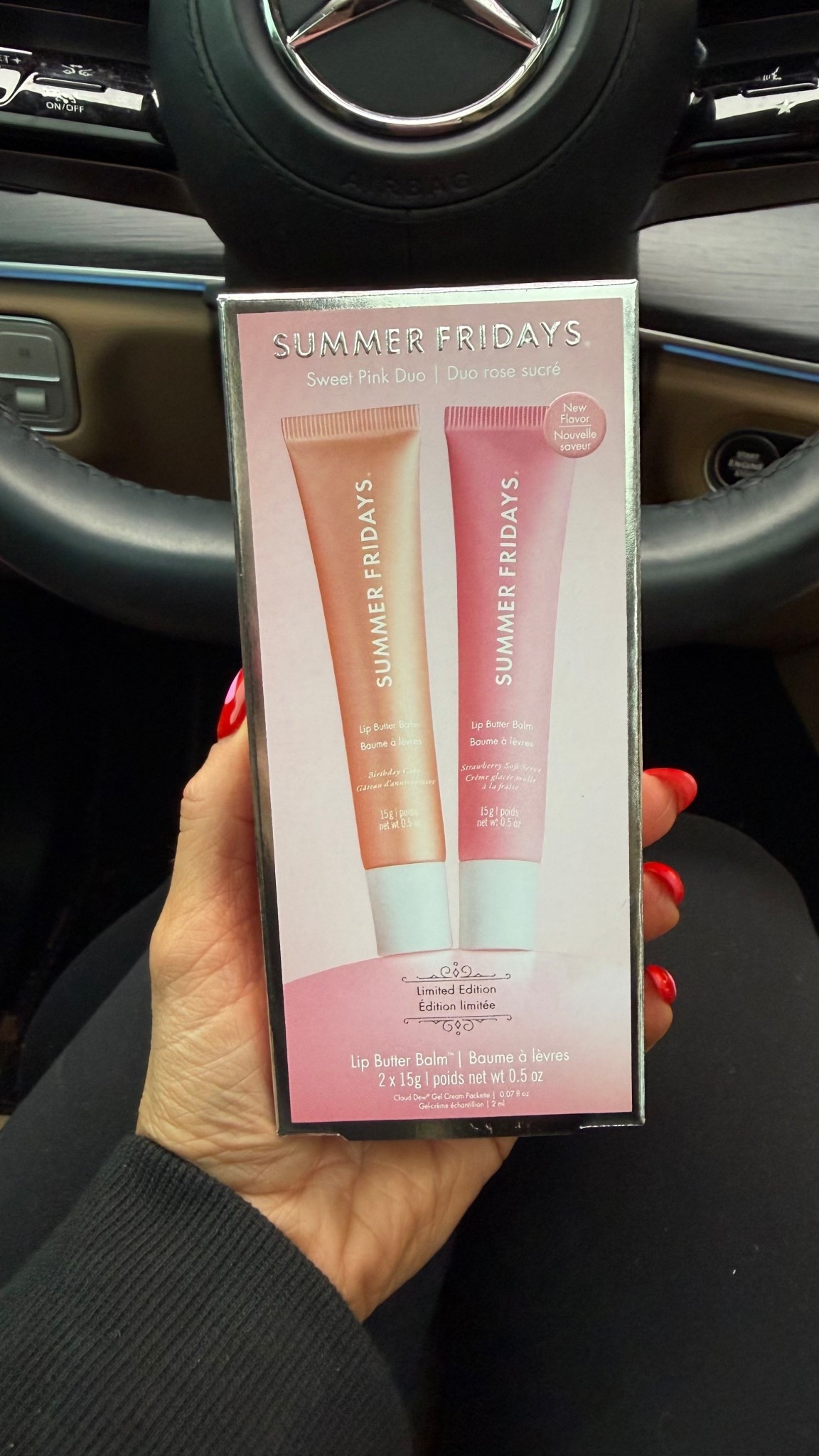 So excited to try this limited edition lip balm from Summer Fridays! 