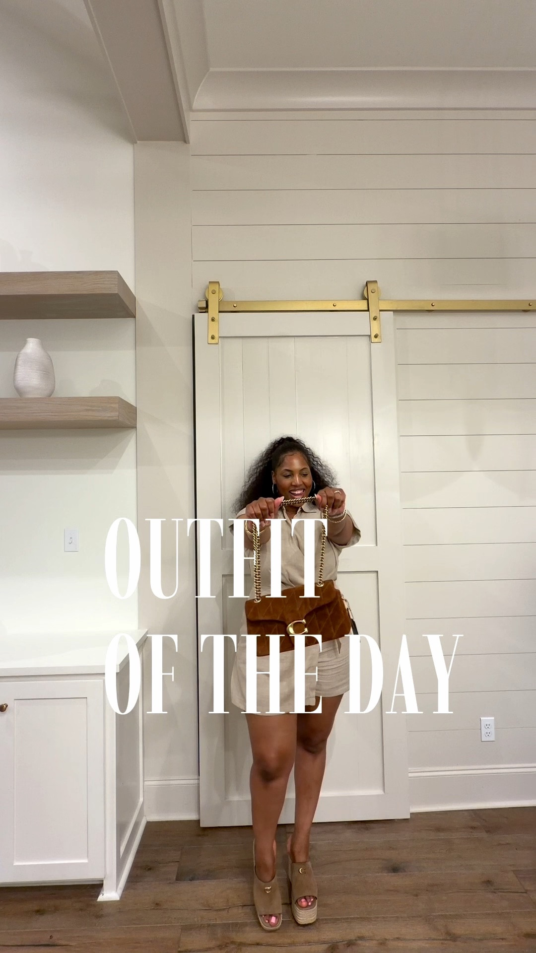We love a neutral look! This ross and coach combo was perfect!