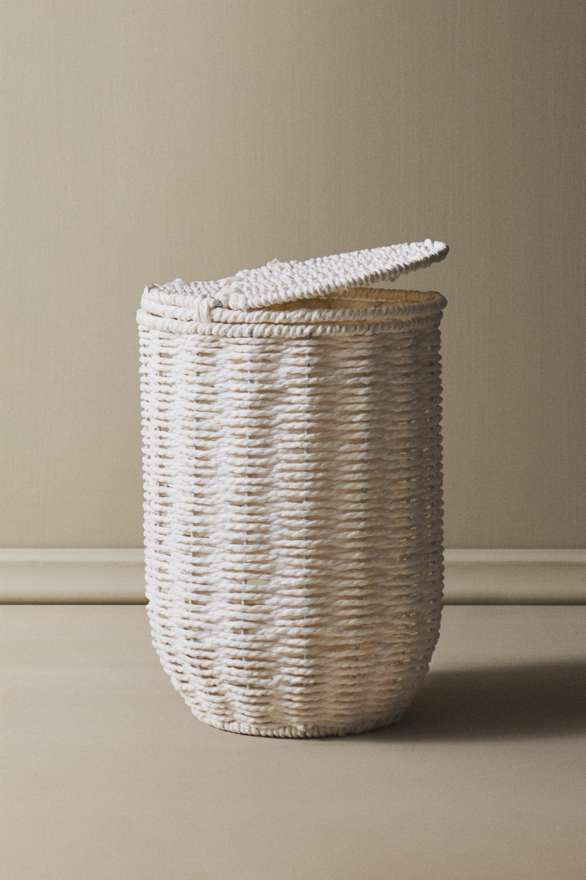 BATHROOM TRASH CAN WITH REMOVABLE LID | Zara US
