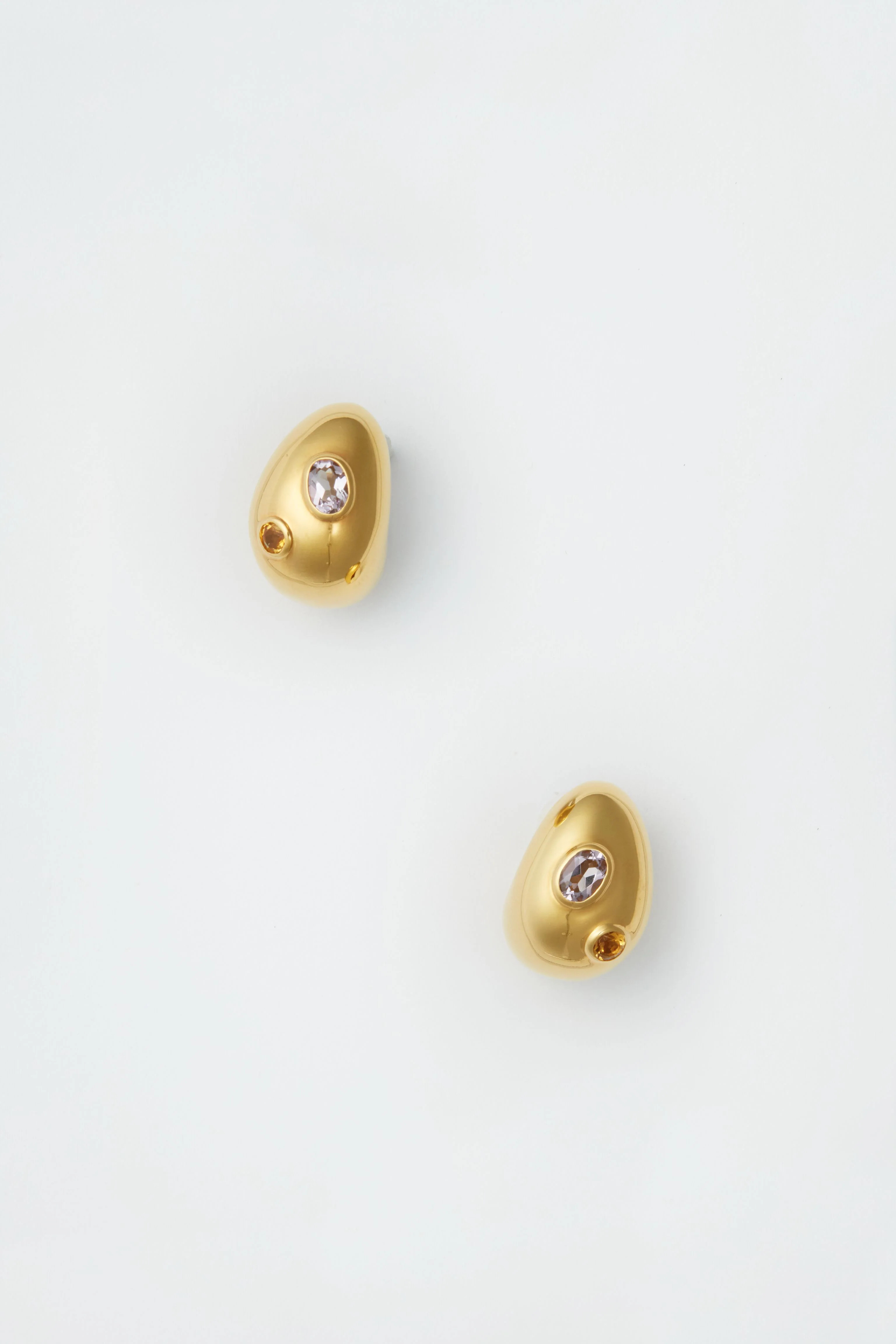 Studded Gold Mini Arp Earrings | Tuckernuck (US)