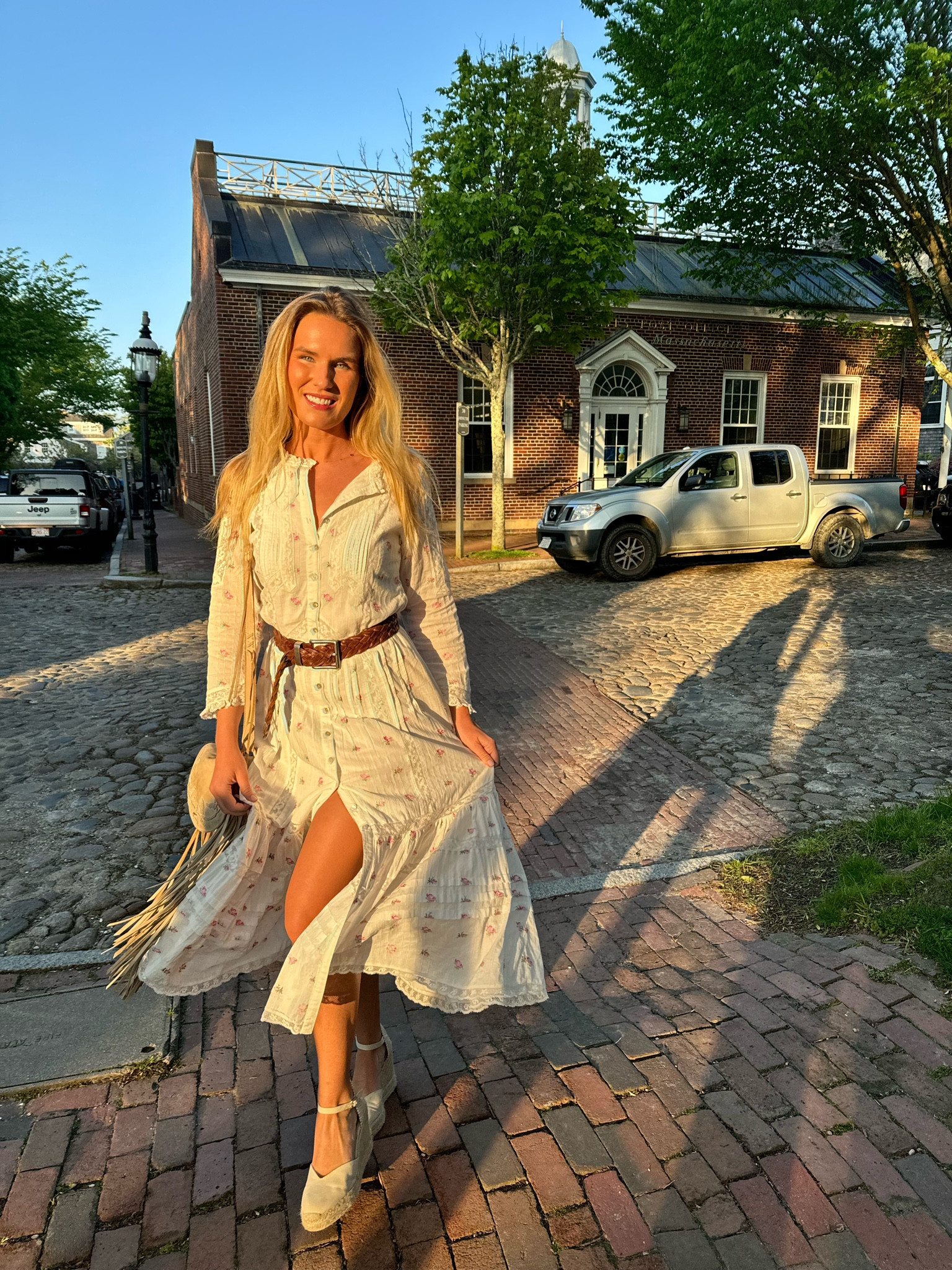 Flowy summer dress with a vintage belt!
Wearing size 4

#summerdress #whitedress #countryconcertoutfit #nantucketdress

#LTKSeasonal #LTKStyleTip #LTKParties