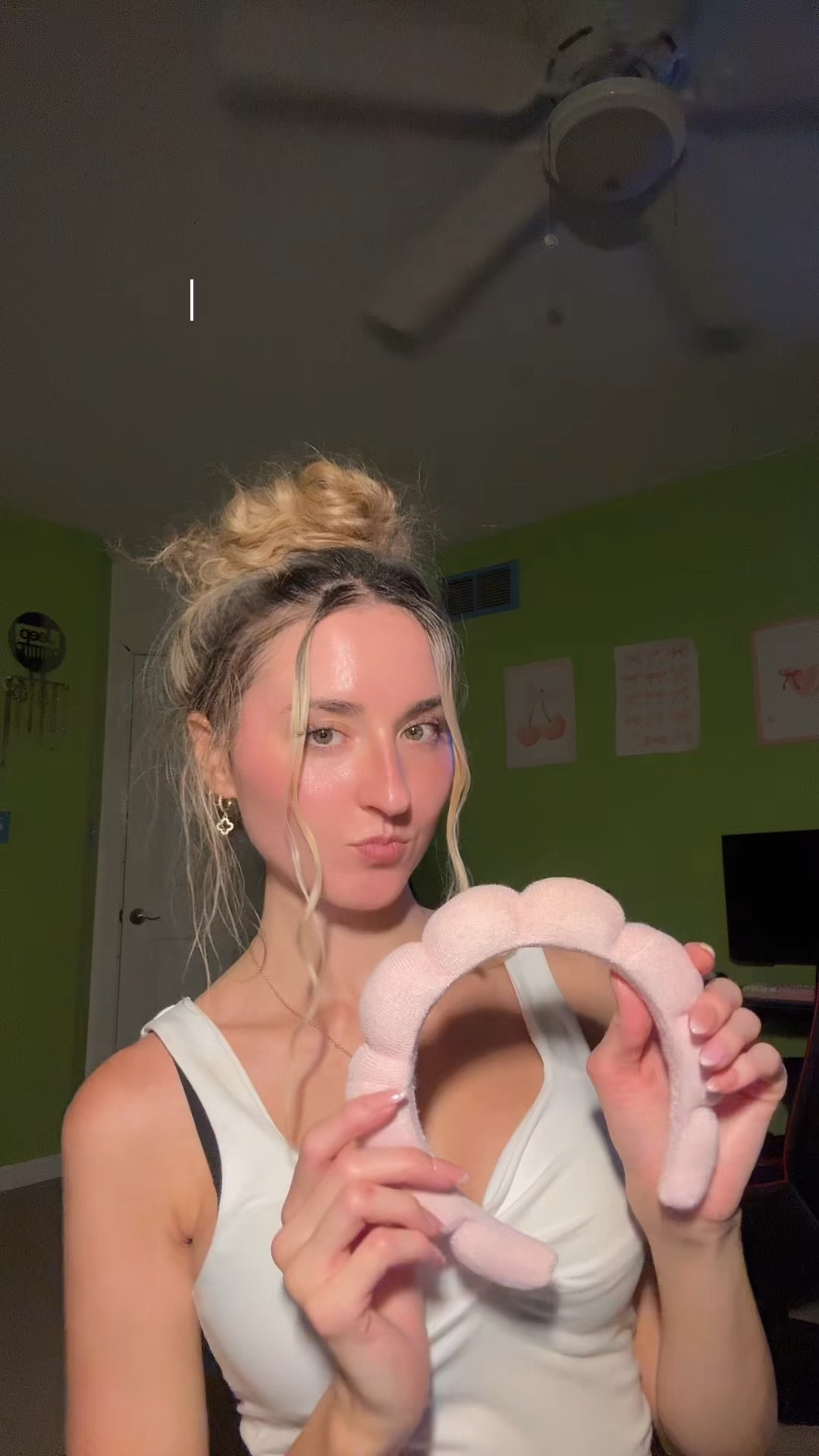 Get unready with me 🫧🩷 

#LTKBeauty #LTKFindsUnder50 #LTKHome