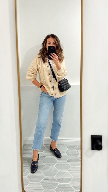 Cardigan in xs 
Jeans are old Madewell but linked ones are almost identical (run on bigger side . If in between sizes size down. I cut the hem for more of an ankle length) 
Tee tts 
Loafers tts 


#LTKsalealert #LTKitbag #LTKshoecrush