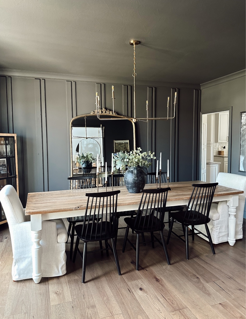 Our dining room🖤 

Home decor 
Dining room 
Home style 
Chandelier 


#LTKStyleTip #LTKSeasonal #LTKHome