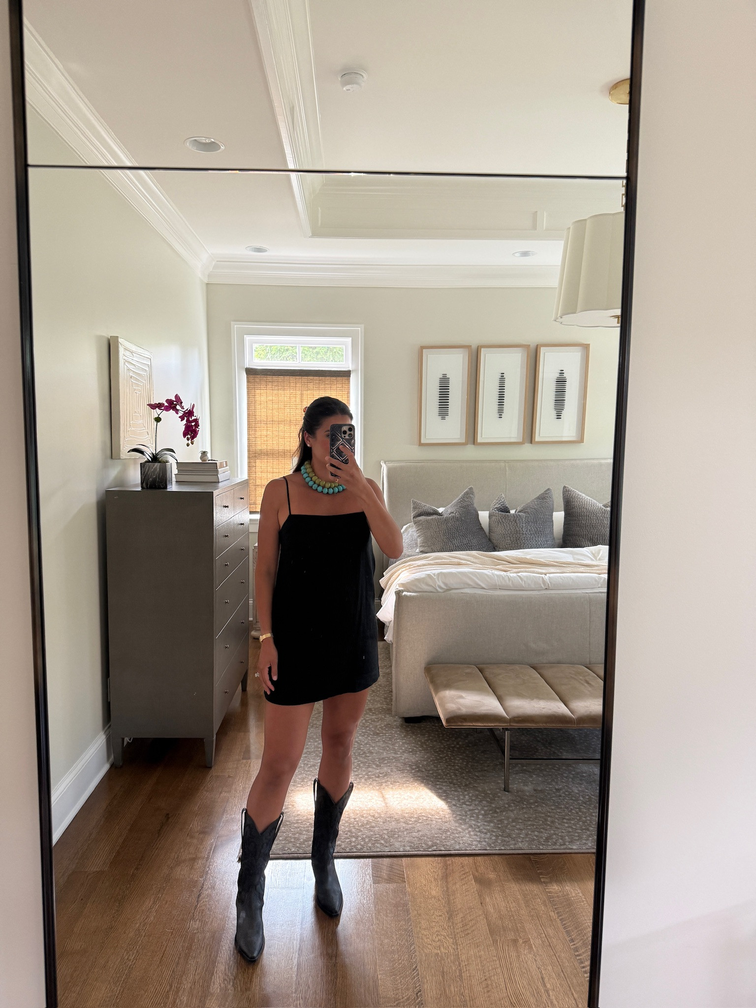 black dress outfit

tts: M

aritzia, aritzia dress, aritzia dresses, baublebar, tecovas, boots outfit, boots dress, date night outfit, black aline dress, black tshirt dress, grace white 

 

#LTKSeasonal #LTKootd #LTKgrwm