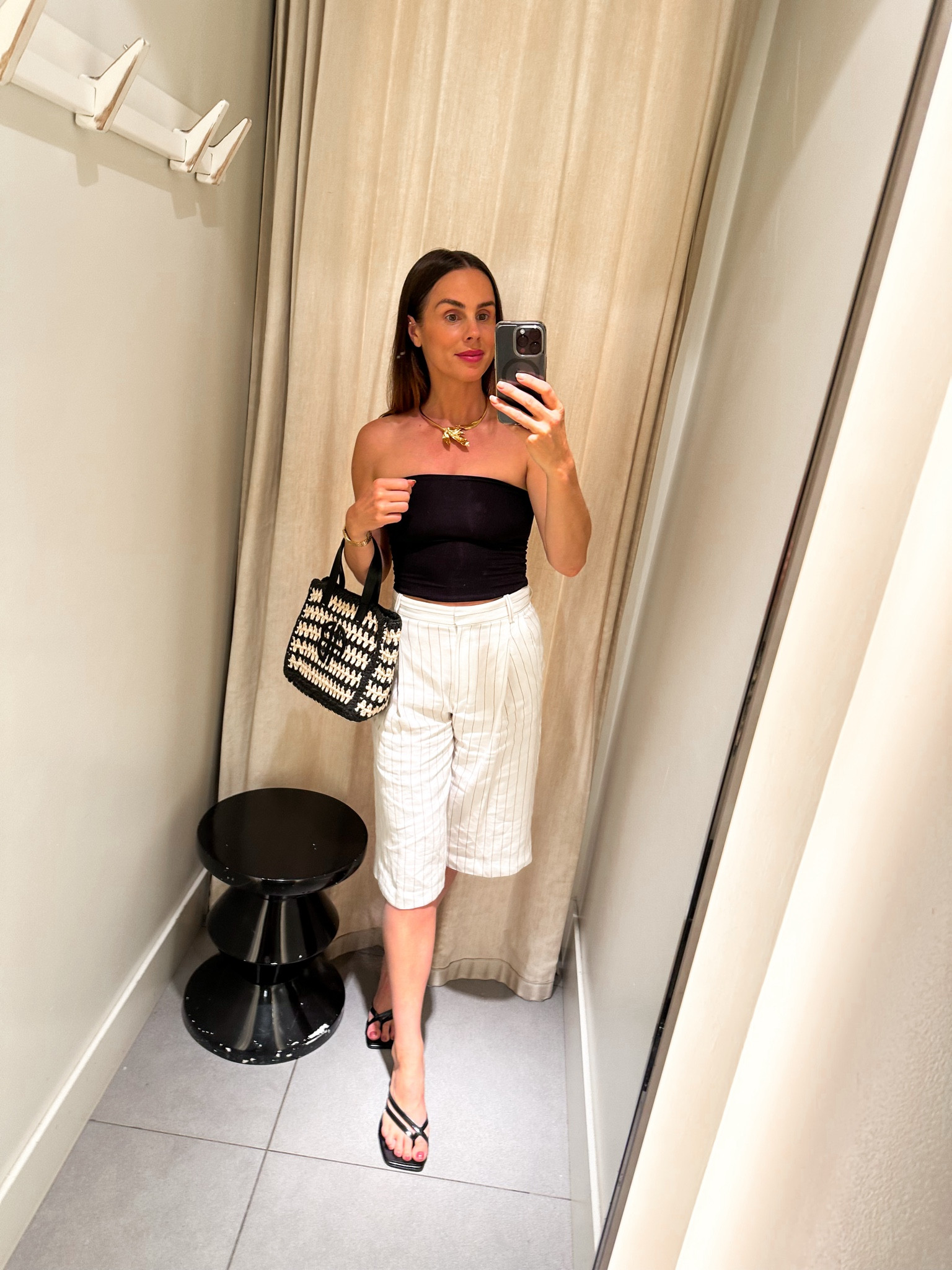 Loving some Bermuda shorts 🤍

These shorts are Massimo Dutti, basic black bandeau, classic mules, gold choker and my Anine Bing bag!

#LTKuk #LTKsummer #LTKstyletip