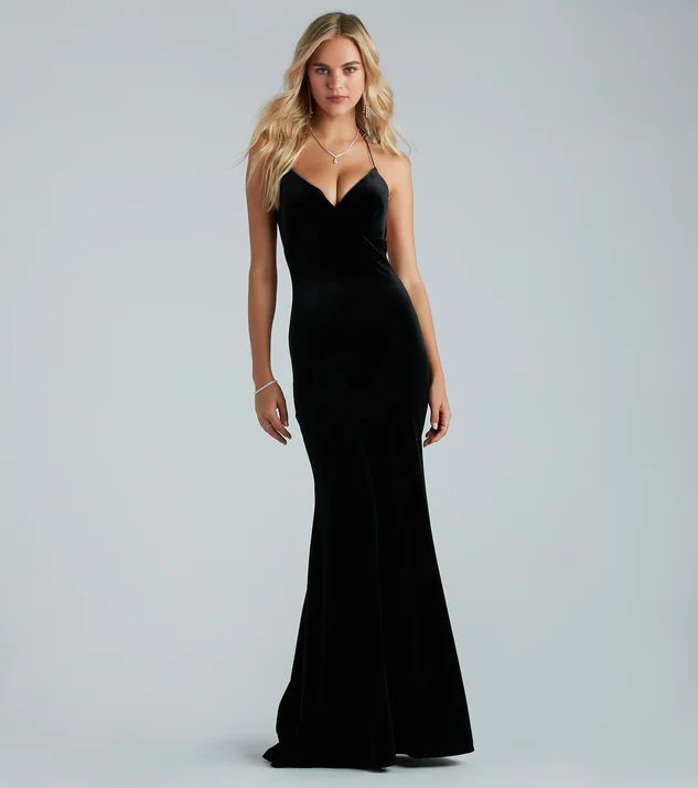 Brenda Formal Velvet Strappy Mermaid Dress | Windsor Stores