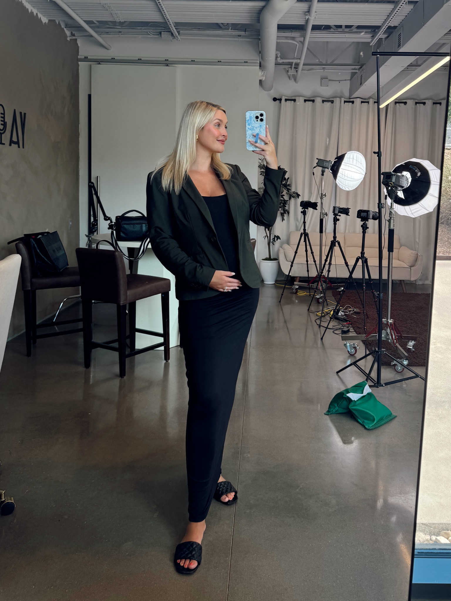 This bumpsuit dress has quickly become my most worn pregnancy item, so easy to dress up or down. Wearing a size M 

#LTKStyleTip #LTKFallSale #LTKBump