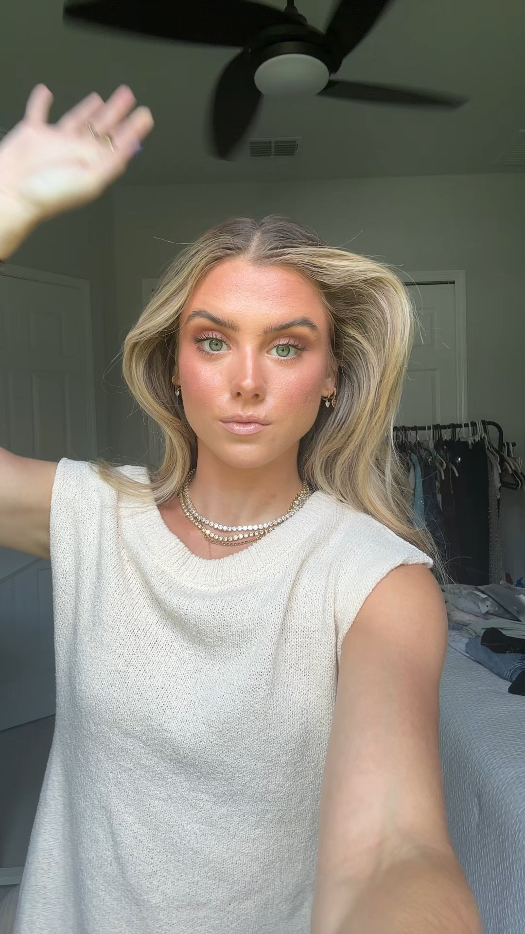 OUAI Super Dry Shampoo - Volumizing Dry Shampoo - Absorbs Oil, Dirt & Sweat - Blends Seamlessly into Hair with Zero Residue & Enriched with a Long-Lasting Scent - Melrose Place

#LTKSeasonal #LTKBeauty #LTKgrwm