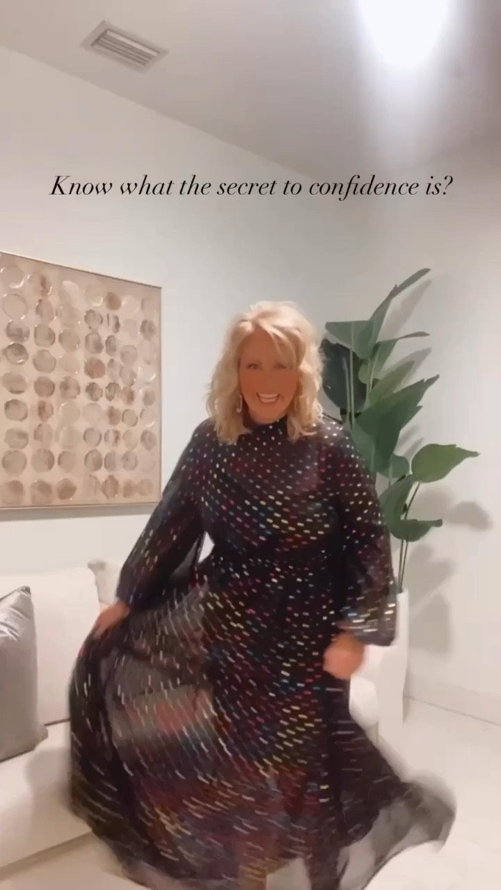 … and by wearing something you love.💕Show up for yourself, Stop worrying about what others think! 