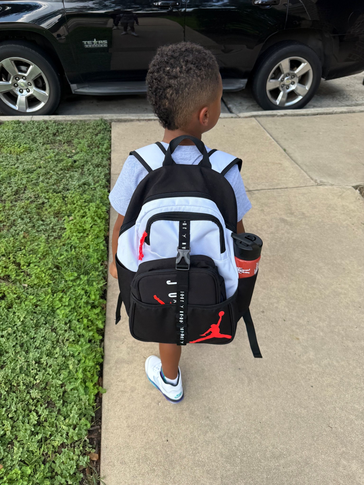 Bubs backpack that he picked for Kindergarten. This kid is obsessed with everything Nike and Jordan right now 

Kids Backpack
Sports Backpacks 
Boy Backpacks 
Matching Lunchbox 
Star Wars Cup 
Elementary School Backpacks for Boys
Jordan Backpack 
Nike Backpack 
Back to School Gear 
Kids Cups for School 
Amazon Finds for Kids 
Spill proof Cups


#LTKKids #LTKFindsUnder100 #LTKFamily