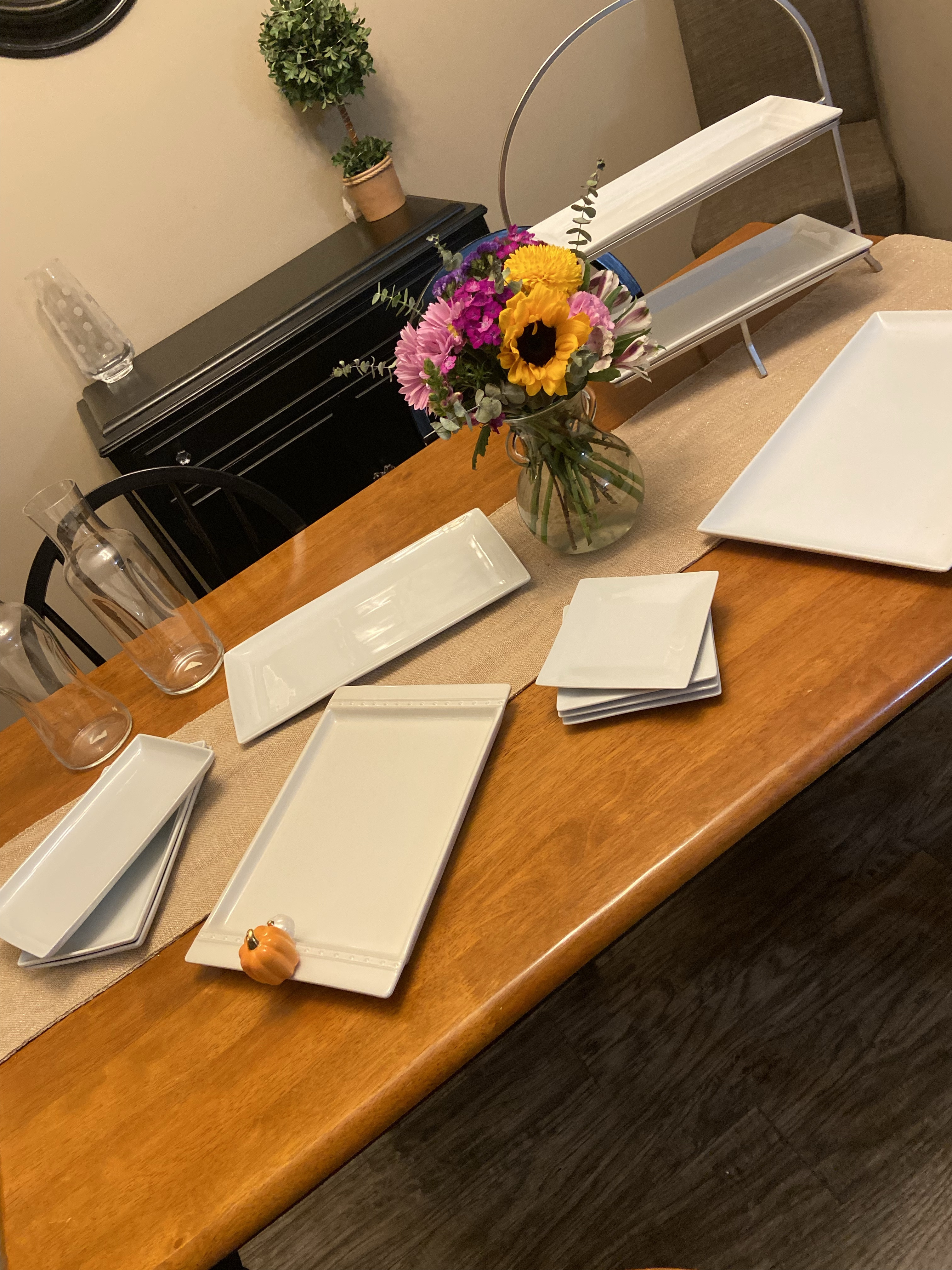 New Years Eve - a few of my favorite hosting pieces, staring at $5! 


#LTKParties #crateandbarrel #norafleming #hostess #hosting #servingware #dinnerware #partyneeds #LTKHoliday #party #newyearseve

#LTKSaleAlert #LTKFindsUnder50 #LTKHome