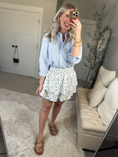 Daily try on, Walmart outfit, Walmart fashion, Walmart try on, striped button down, floral skirt, print mix 

Top- medium, it’s a cropped fit
Skirt- large [it’s juniors and I sized up for length. It’s on the short side fyi!] 

#LTKFindsUnder50 #LTKStyleTip #LTKxWalmart