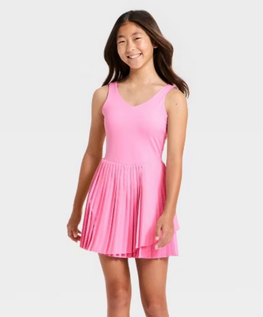 Girls dress - cute pleats and twist back details; comes in more colors 


@Target  #acticewear #girls #athleisure #under25 #budgetfriendly

#LTKSeasonal #LTKKids
