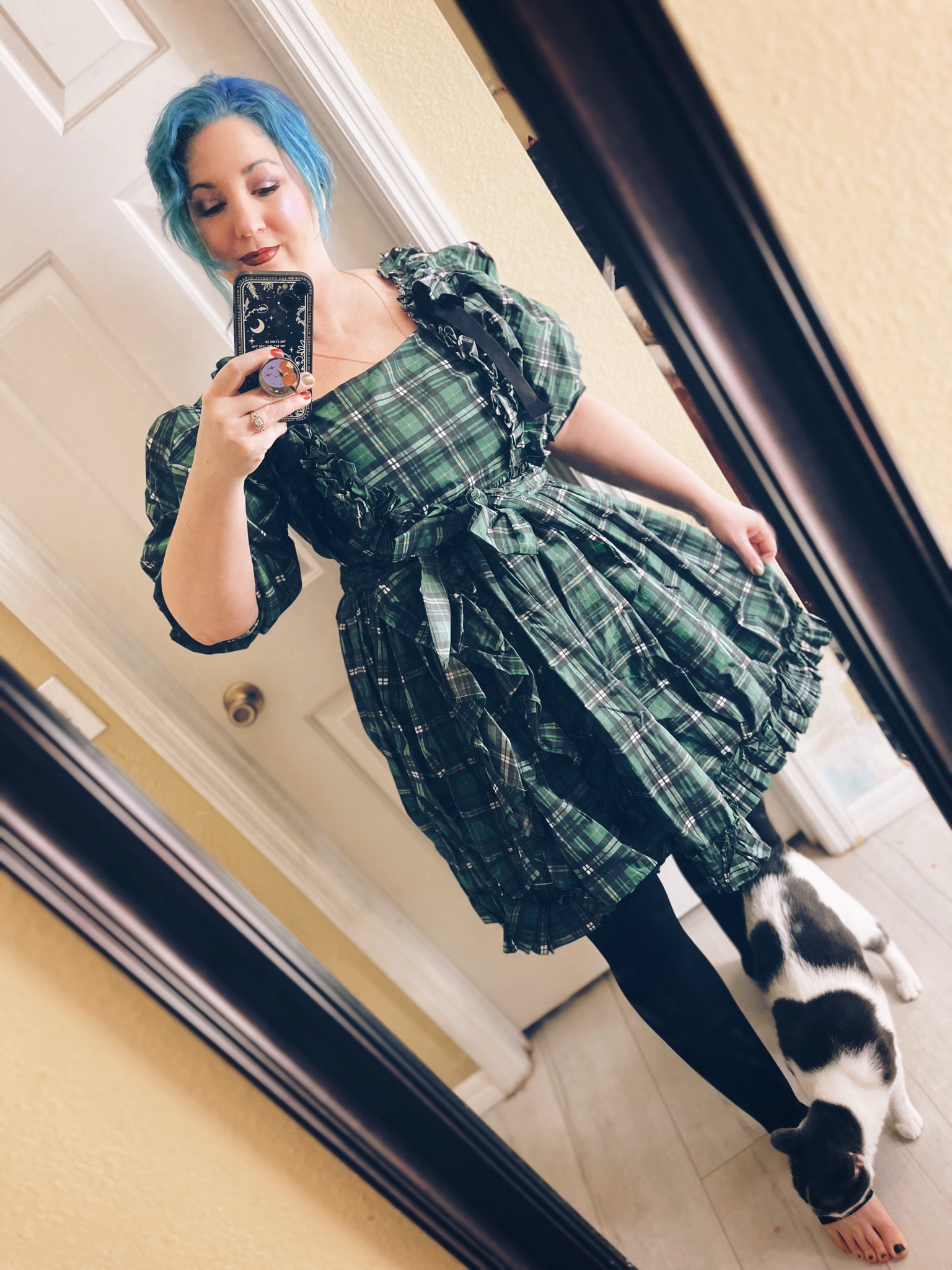 Hello to the void! Wearing this dress I made!! Got tired of the original Selkie being sold out all the time. So I made it! I’ll like to the pattern I used and I added to it! Bonus cat,Grinch.
Fabric was bought from @spoonflower and I linked to the original dress.👗 🥰🎄
#dopaminedressing
#selkie
#handsewn
#handmade
#dressmaker
#spoonflower
#dressoftheday
#mirrorpic

#LTKHoliday #LTKOver40 #LTKSeasonal