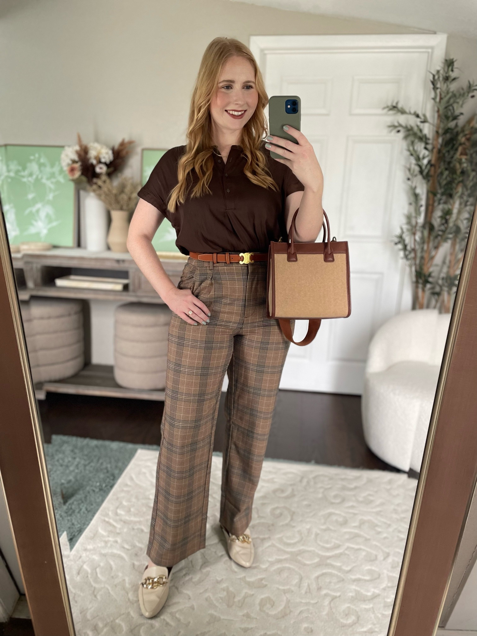 Old Navy Fall Outfit
Satin blouse (size m)
Plaid trousers (size m)
Neutral fall outfit
Fall Outfits
Work Outfit
Work Outfit Idea
Fall Outfit Idea
Old Navy 

#LTKworkwear #LTKunder50 #LTKmidsize
