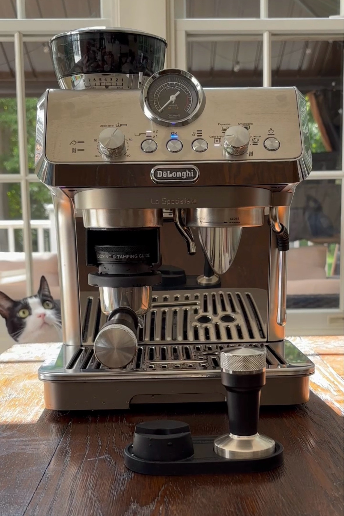Create cold brew at home in 5 minutes! 🧊 