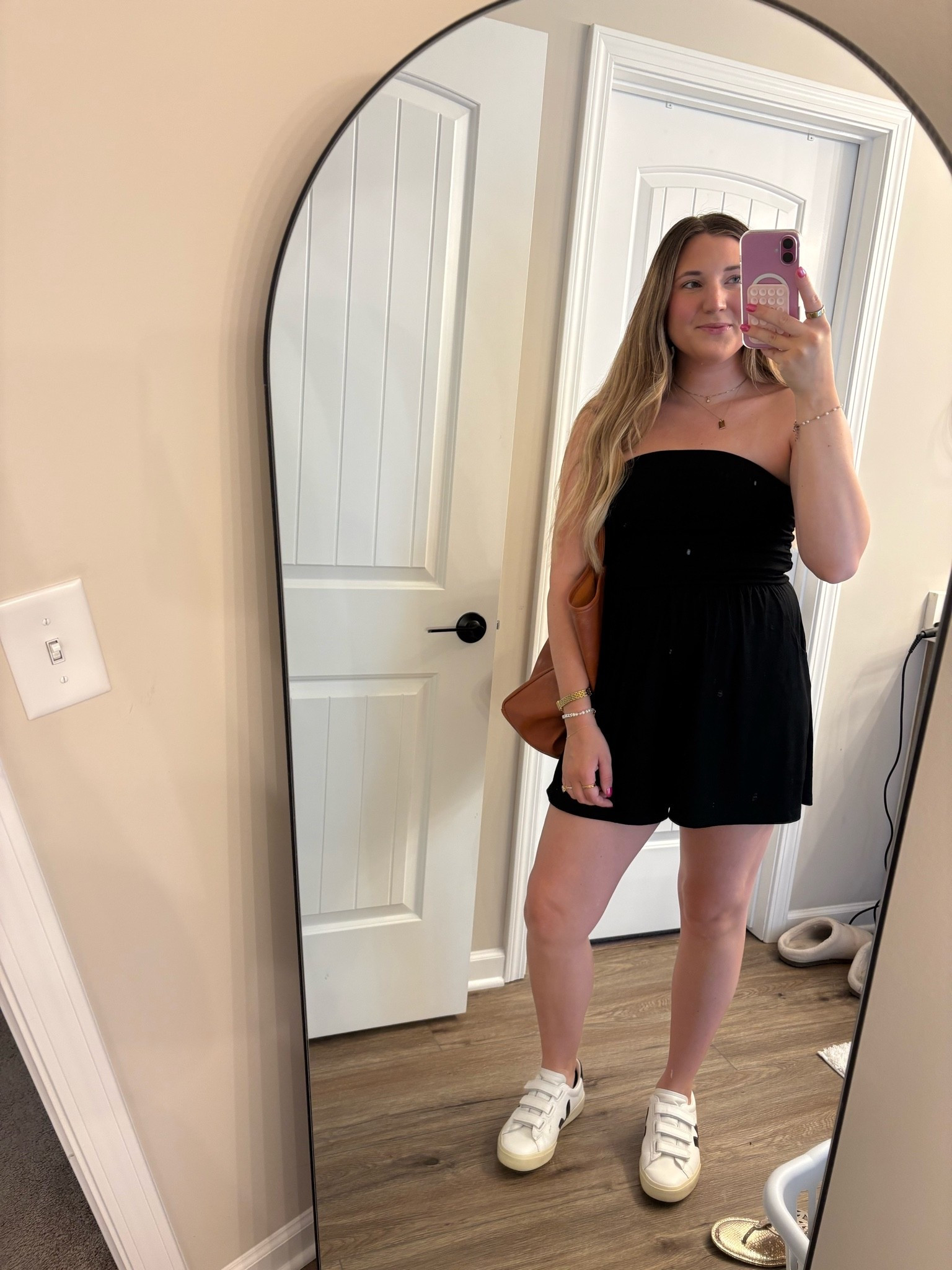 Weekend OOTD 🛍️🤍

#LTKootd #LTKmomlife #LTKdayinmylife