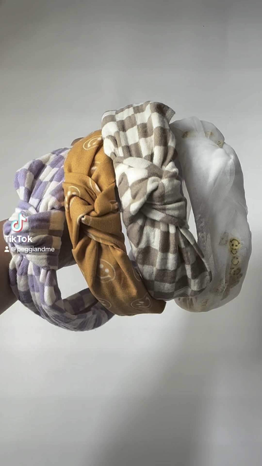 Peggi + Me new arrivals 🎀🧃😊✨


Small business small shop baby and kids clothing toddler outfits bows pajamas bamboo pajamas headbands snacks juice box smiley face make heaven crowded trucker hat children’s boutique new arrivals small shop 

#LTKKids #LTKFamily #LTKBaby