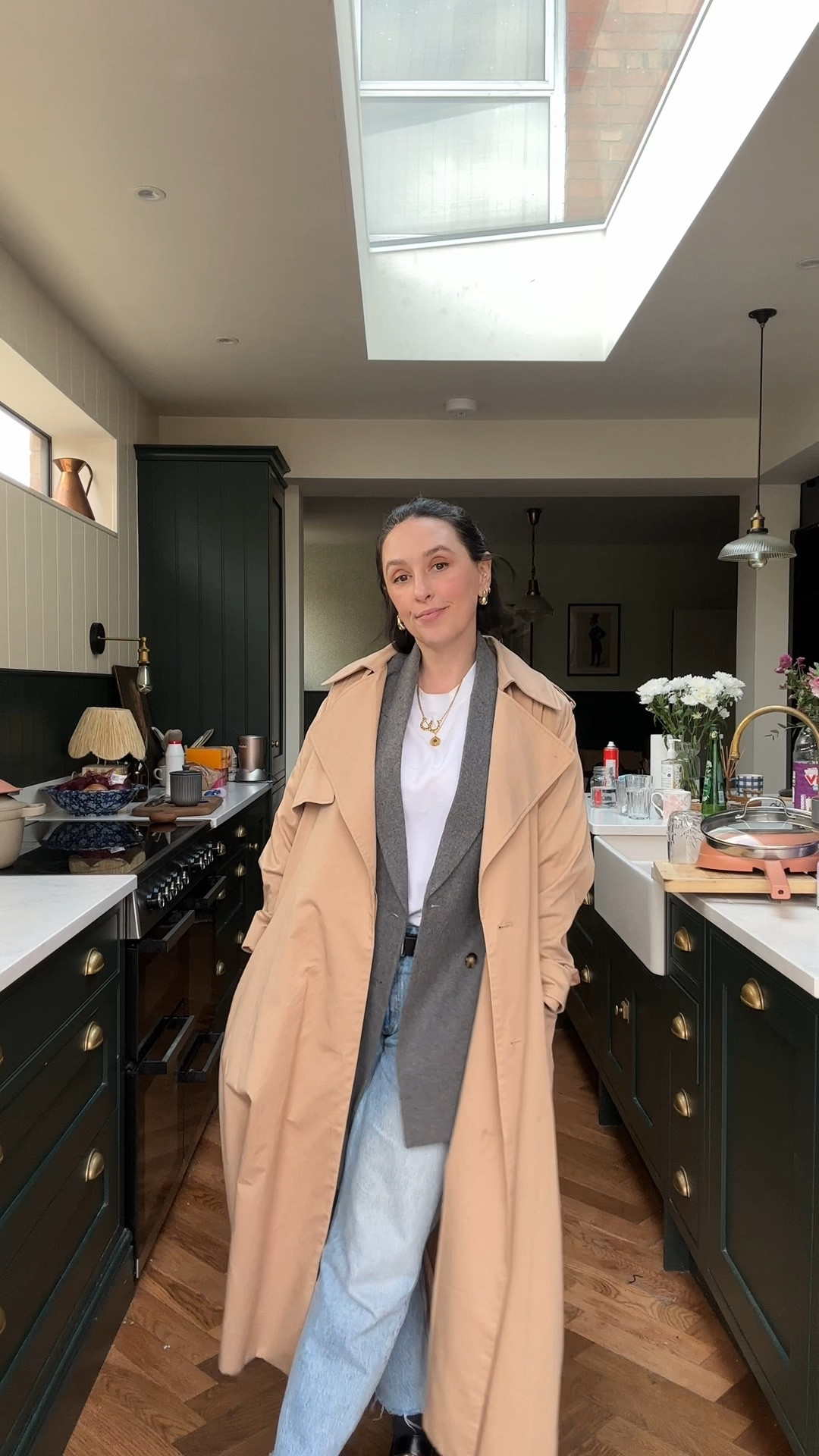 Spring layering outfit idea ✨

Oversized grey blazer 
White t-shirt
Trench coat
Black mules

#LTKuk #LTKspring #LTKmidsize