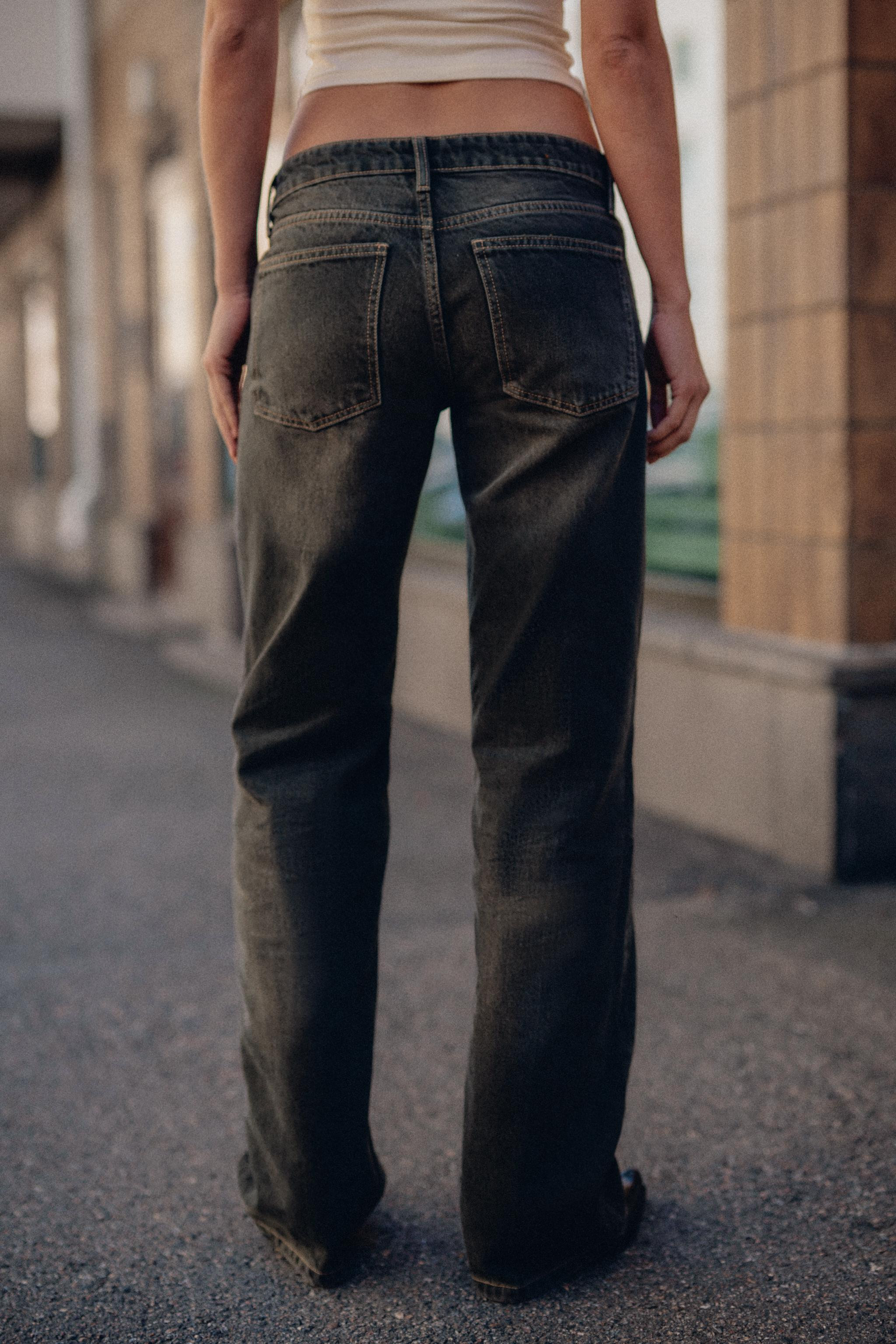 TRF LOW-RISE WIDE-LEG JEANS | Zara UK