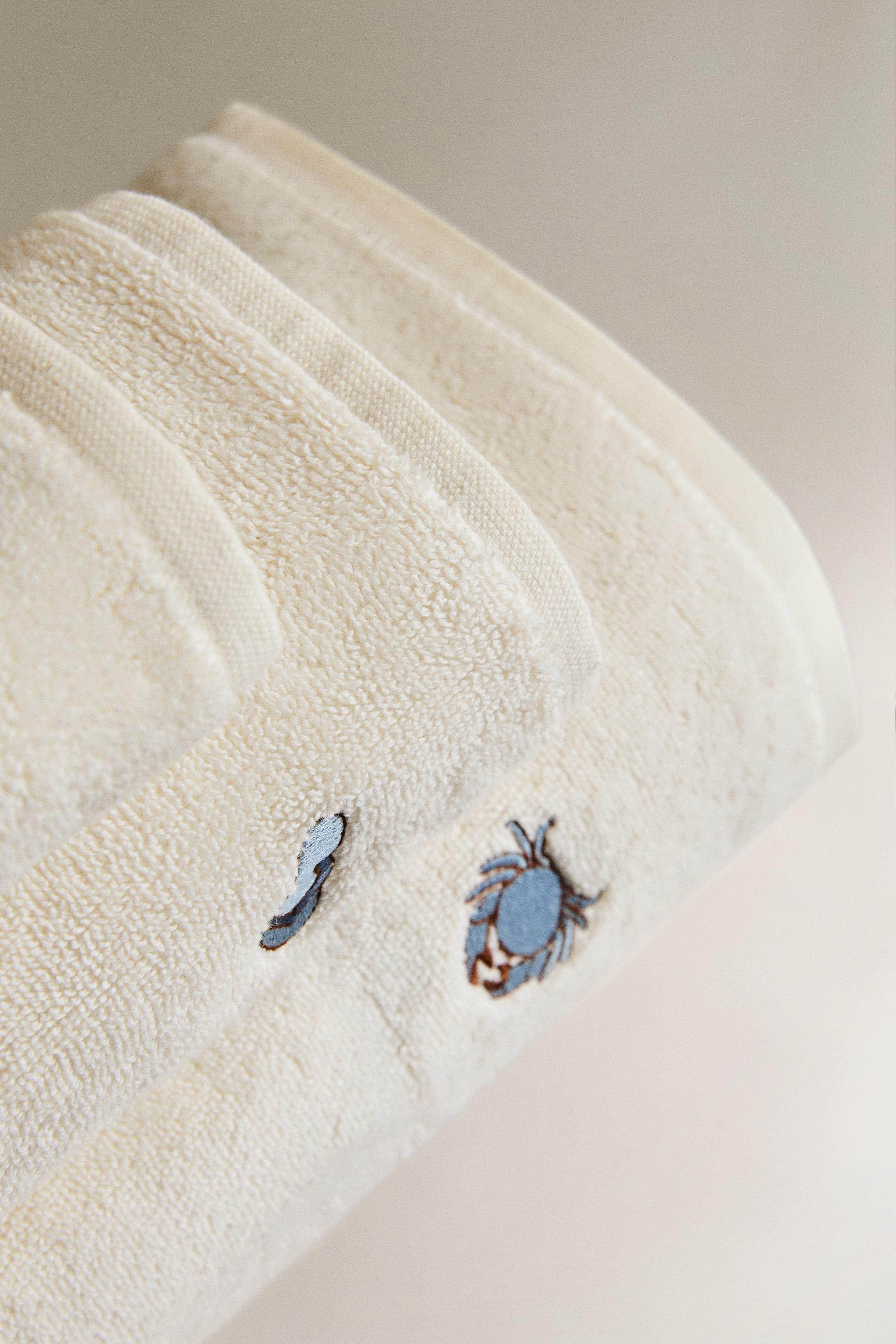 BEACH EMBROIDERY BATH TOWEL | Zara Canada