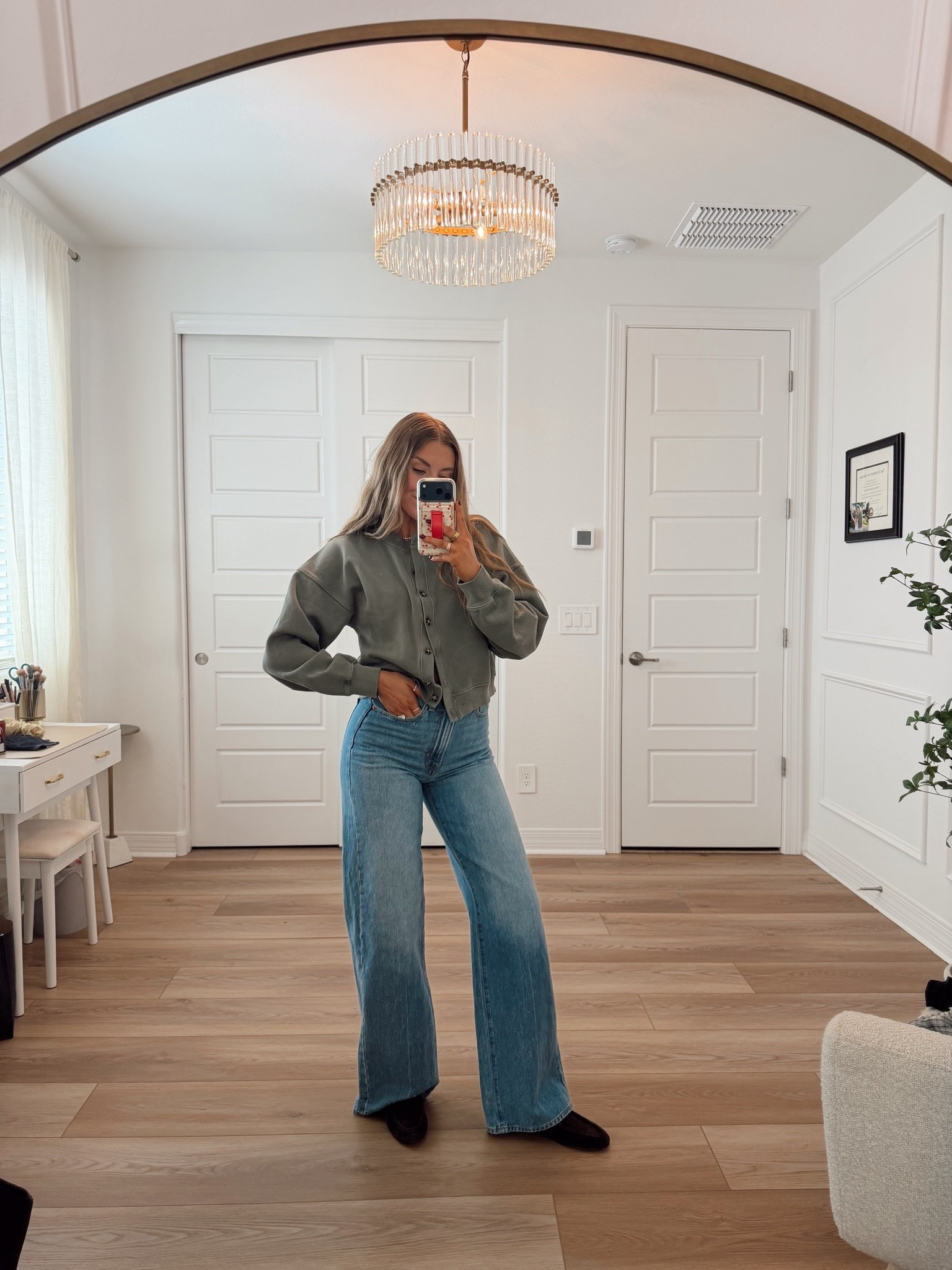 The best jeans 30% off! I’m wearing a 27x34 and the wash is Not the Same @levi