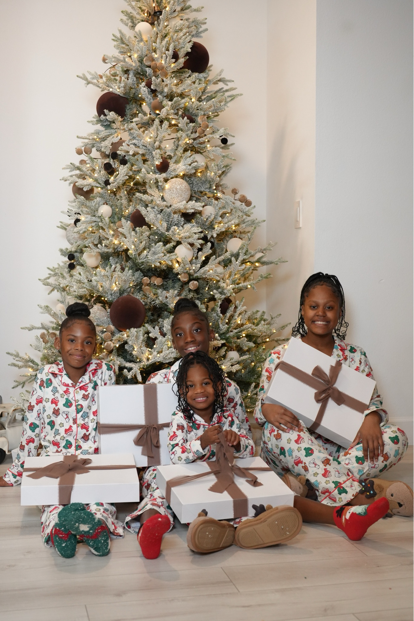 Toddler Holiday Treats Print Holiday Matching Family Pajama Set - Wondershop™ White 3T

#LTKHoliday #LTKSeasonal #LTKFindsUnder50