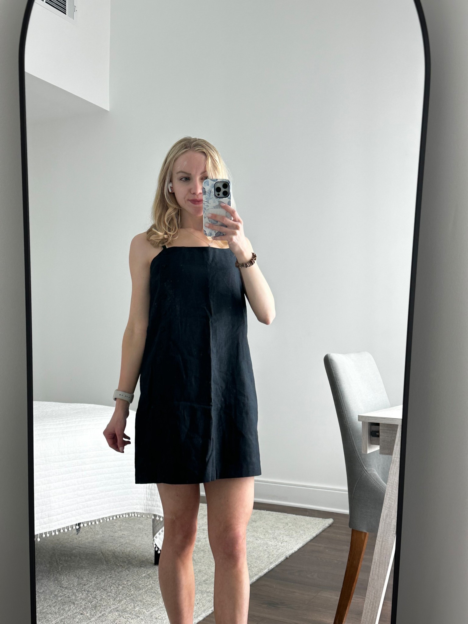 such an easy throw on dress! plus it has built in shorts 😍