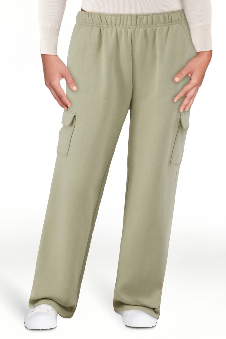 No Boundaries Fleece Cargo Pants, 30.5” Inseam, Women’s and Women’s Plus - Walmart.com | Walmart (US)