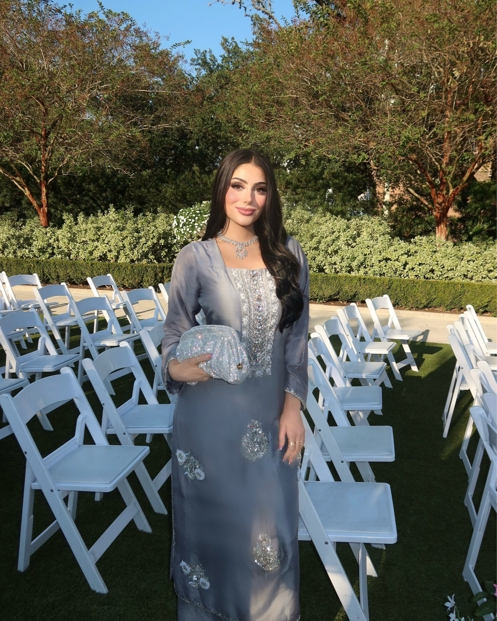 outfit link: https://iqrafurqan.com/products/zilvera