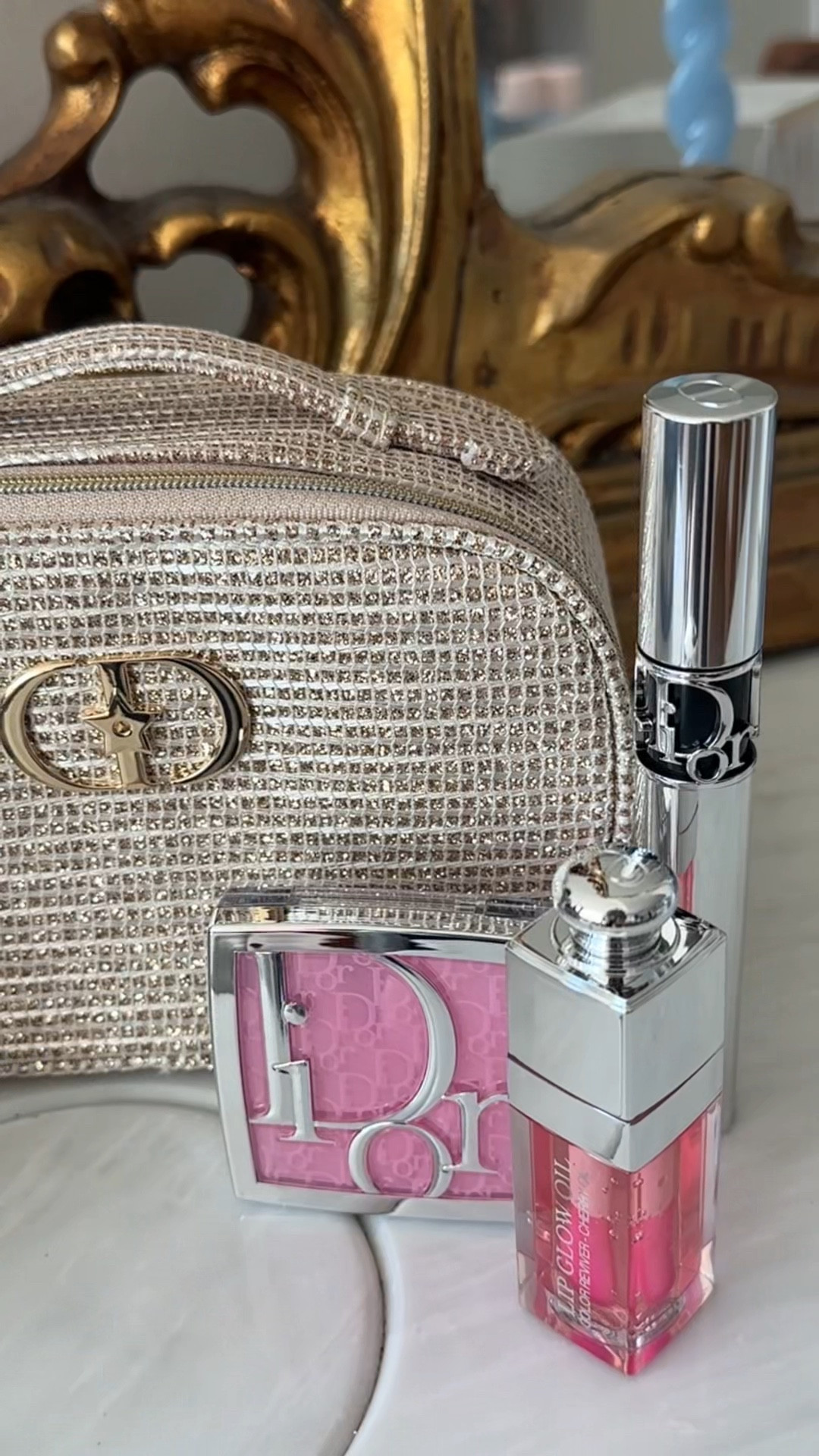 ASMR unboxing of the ultimate holiday gift set from Dior beauty! ⭐️ get 3 iconic Dior beauty products including a blush, Dior Lip Oil and mascara with a bonus tweed clutch! The clutch fits a phone 📱 and you can easily add a strap but I plan to keep my favourite makeup 💄 products inside! This is the Dior Volume and Glow set, but I’ve linked to other options! The box is also ready to gift! 

#LTKcanada #LTKbeauty #LTKgiftguide