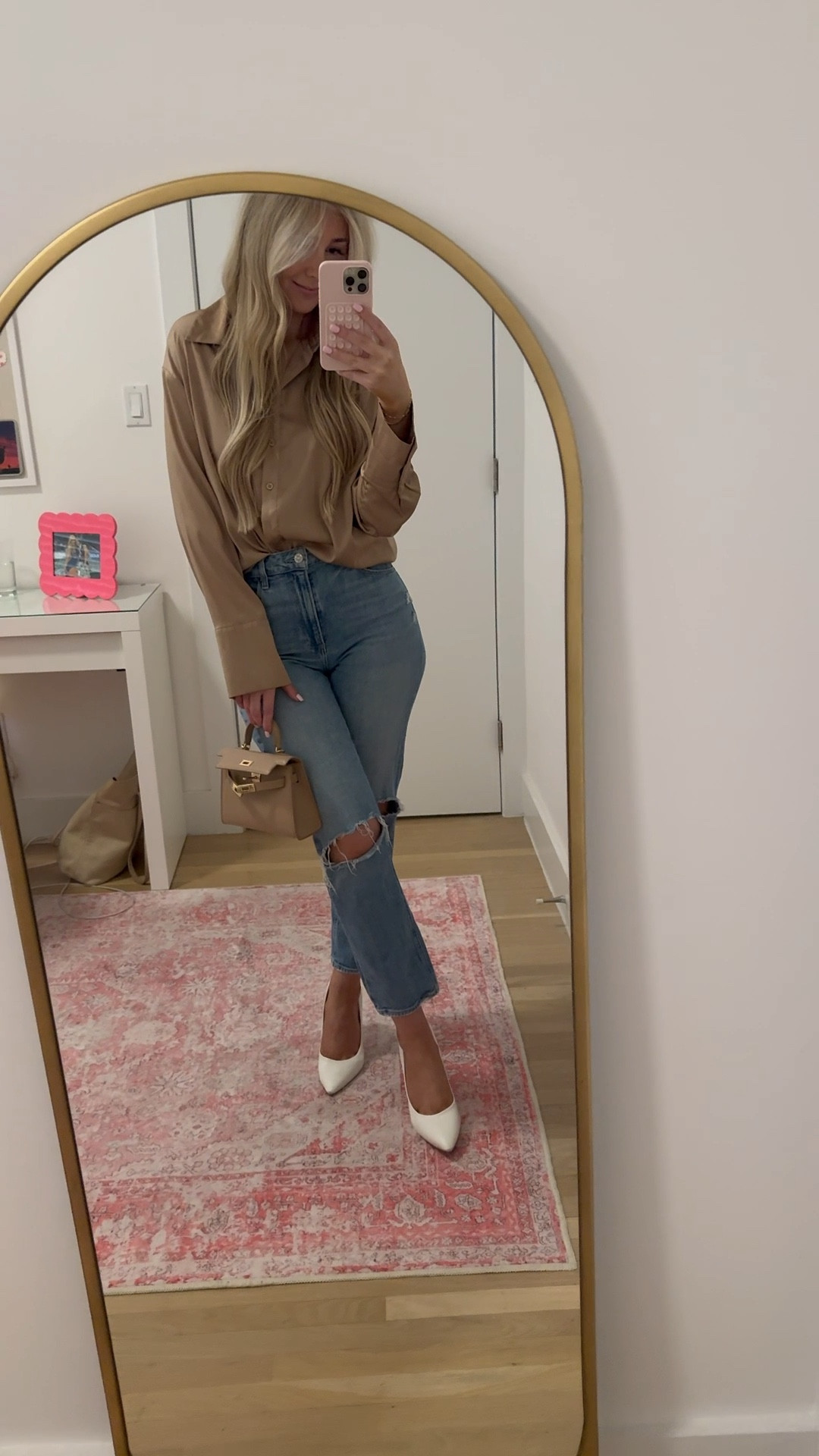 feeling like Morgan Stewart McGraw in this outfit 

silk button down | mini kelly bag | billini bag | white pumps outfit | mother denim | neutral outfit | effortlessly chic | ootd | mirror moment | style inspo | outfit inspo 

#LTKStyleTip