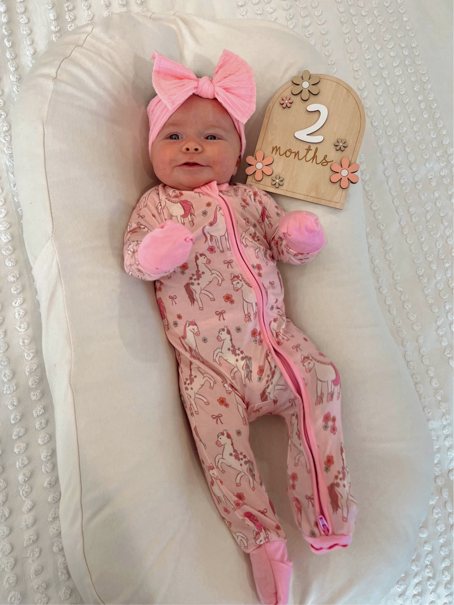 2 months old 🩷🎀🦄 Capri is smiling & cooing so much now! She totally melts us 🫶🏼 Now if only she’d start sleeping more 🤪 #CapriJamesHartmann #2monthsold 



#LTKBaby