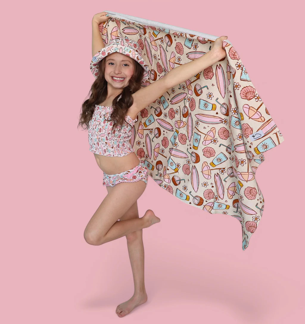 FUN IN THE SUN DREAM TOWEL | Dream Big Little Co.