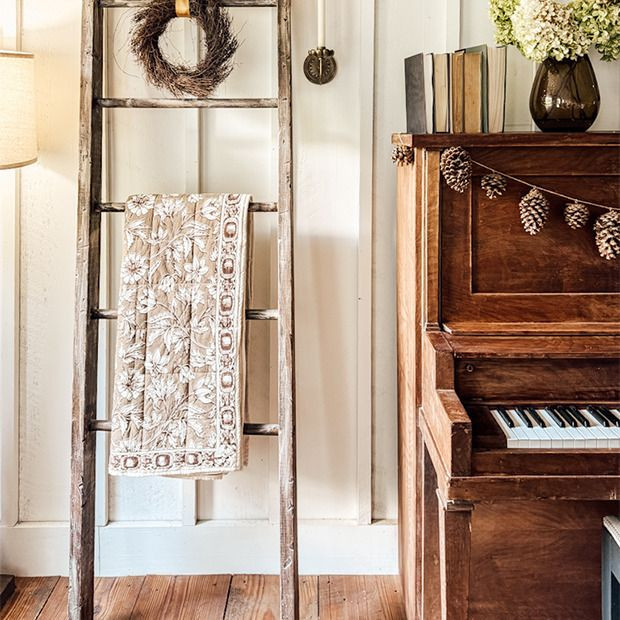 Rustic Floral Quilted Throw Blanket | Antique Farm House