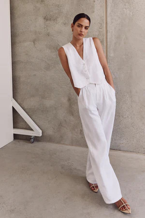 BANKS WHITE LINEN VEST | DISSH
