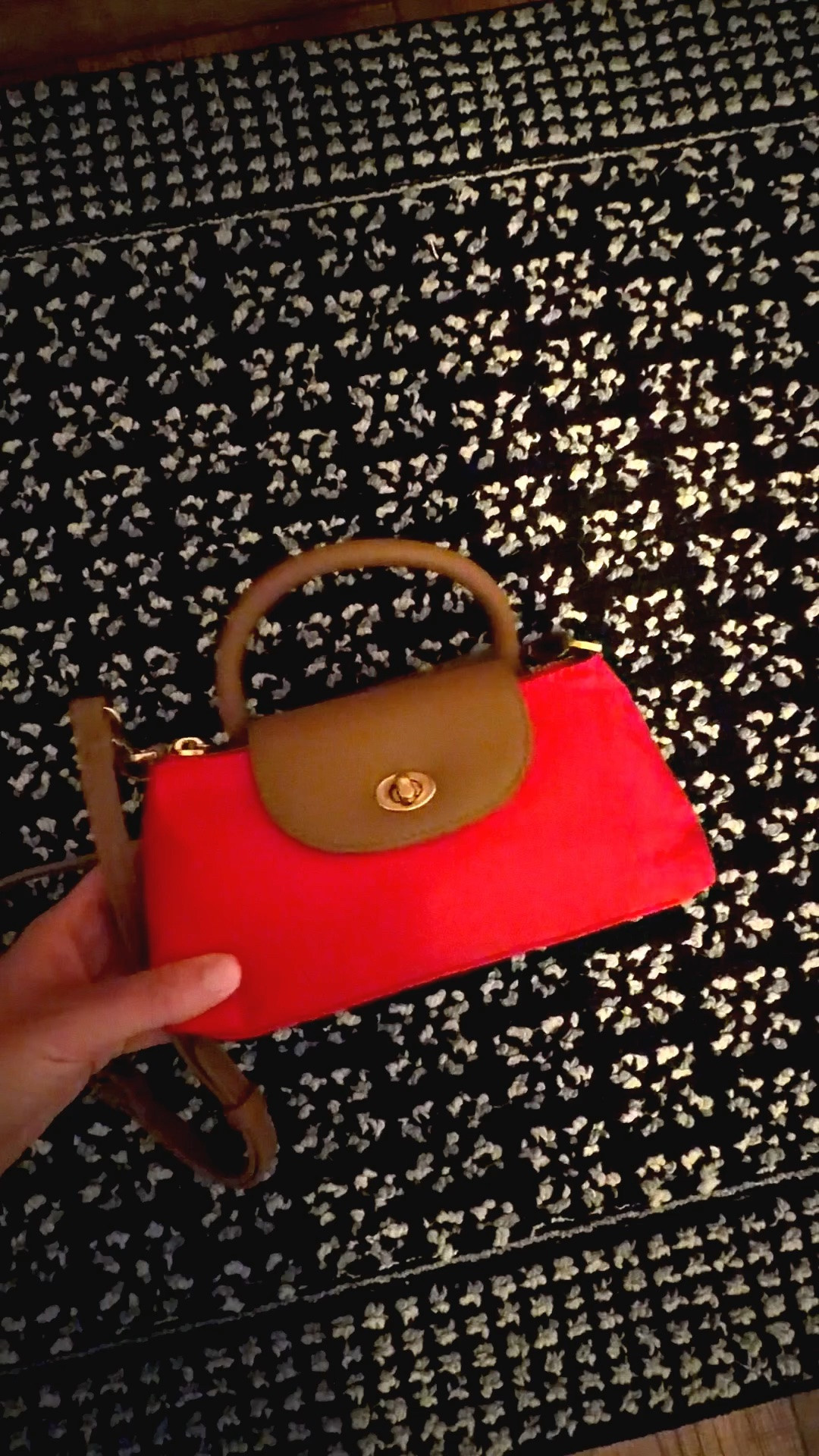 The cutest game day bag and designer look for less! 😍

Target finds, target sale, Fall outfits, Transitional outfits, Early fall fashion, Nordstrom new arrivals, Amazon fall finds, Teacher outfits, Back-to-school outfits, Football game outfit, Tailgate outfit, Labor Day outfits, Sweater weather, Cardigans, Barrel jeans, Wide-leg jeans, Riding boots, Loafers, Ballet flats, Coffee bar decor, Fall home decor, Halloween decor, Mom fall outfits, Casual mom style, Mom capsule wardrobe, Fall family photo outfits, Classic style, Ralph Lauren style, Old money style, New England fall, Cozy fall aesthetic, Amazon favorites, Worth the money, Neutral home decor, Book lover gifts, Coffee bar ideas, Early fall decor, Fall dresses, Fall layers, Denim jackets, Quilted jackets, Leather loafers, Chelsea boots, Matching family outfits, Apple orchard outfit, Pumpkin patch outfit, Cozy sweaters, Fall handbags

#LTKootd #LTKSeasonal #LTKSaleAlert