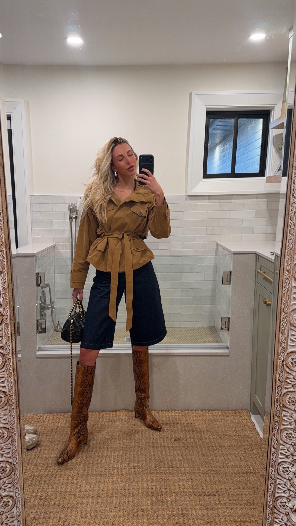 Night out love these jorts 

#LTKdatenight #LTKjeans #LTKcanada