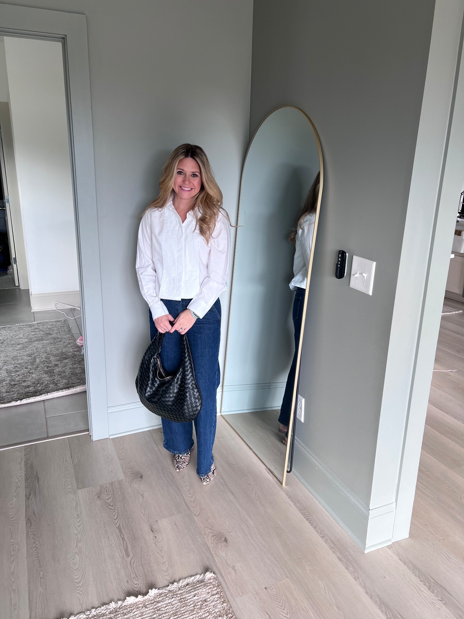 Guys, honestly I've been at the gym all day watching my girls play volleyball..I did not wear this today! But it's cute! 

#LTKstorytime #LTKdayinmylife #LTKmomlife