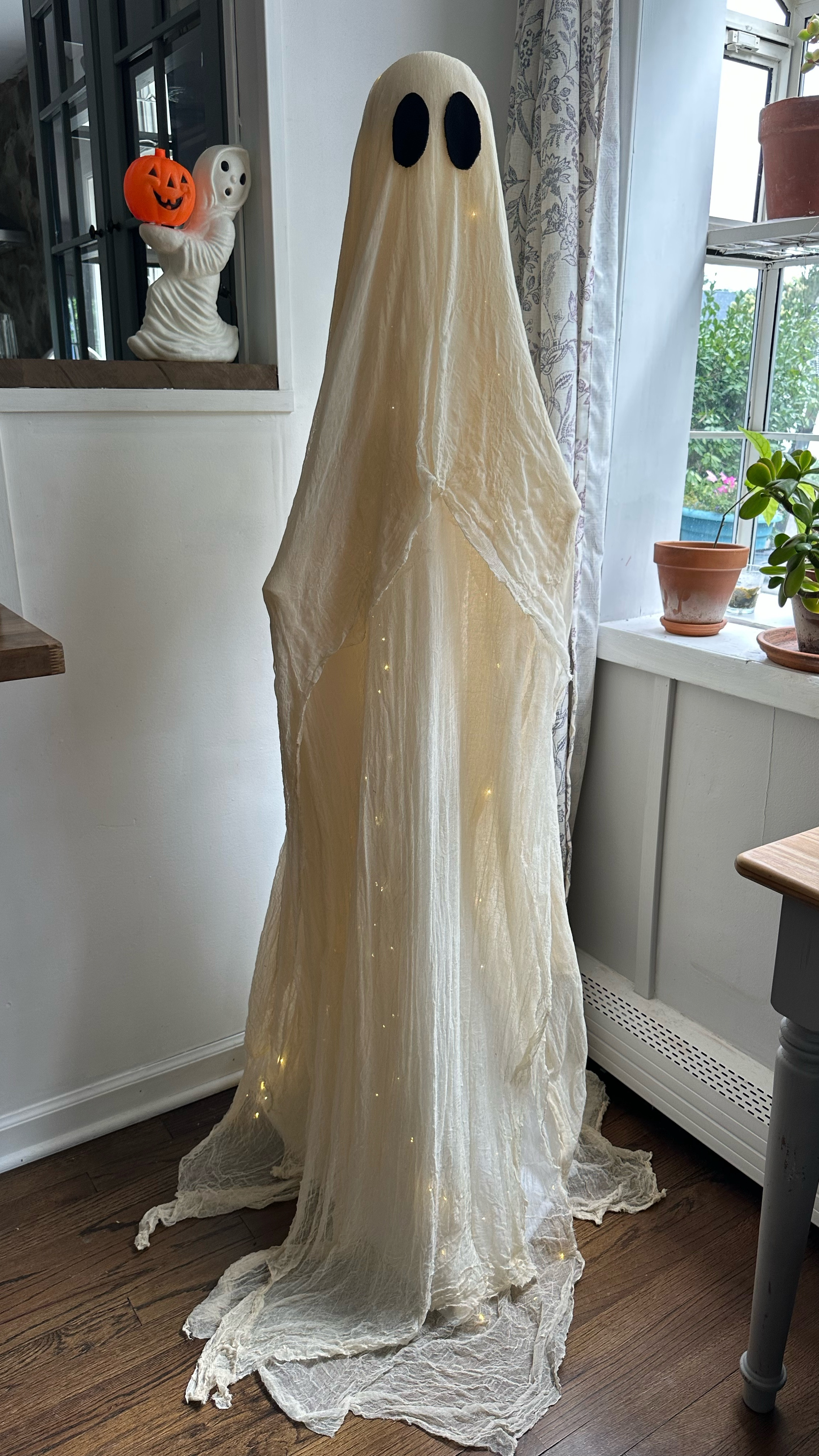 Mod Podge does it again!! #ad Inwantes to put a little spin on the cheesecloth ghosts I’ve made in the past, so I thought why not make one that’s life sized!! That’s where @plaidcrafts came in.. Their Mod Podge Stiffy product worked perfectly to stiffen the multiple layers of cheesecloth I used to make this adorable ghost!  I LOVE how he turned out and I’m planning on making a few more. 👻 @Shop.LTK #liketkit #liketk.it/xx

#LTKSeasonal #LTKFamily #LTKHome