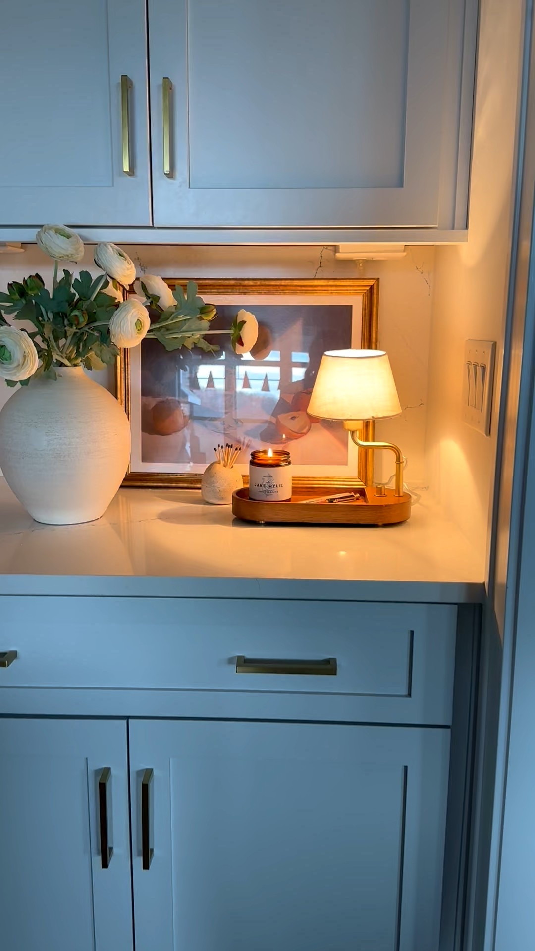 I’m all about moody lighting anywhere! Styles this @Target desk tray lamp and love it in my kitchen 

#LTKmomlife #LTKdayinmylife #LTKHome