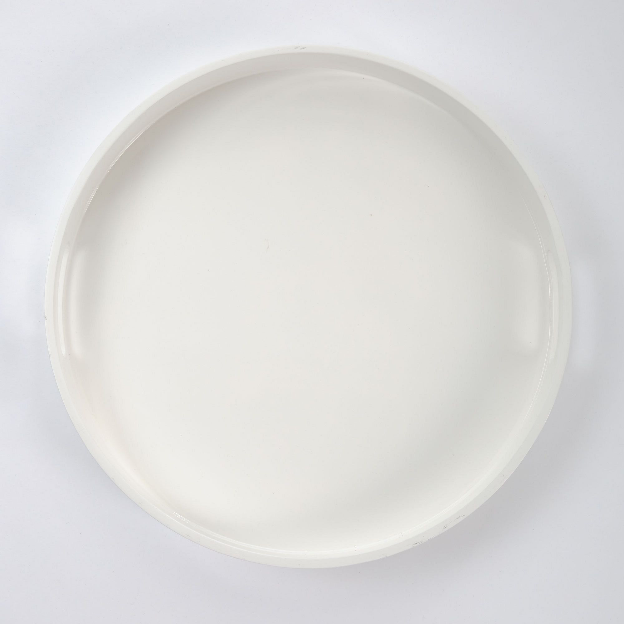 Lacquer Wood Round Tray (18") | West Elm (US)
