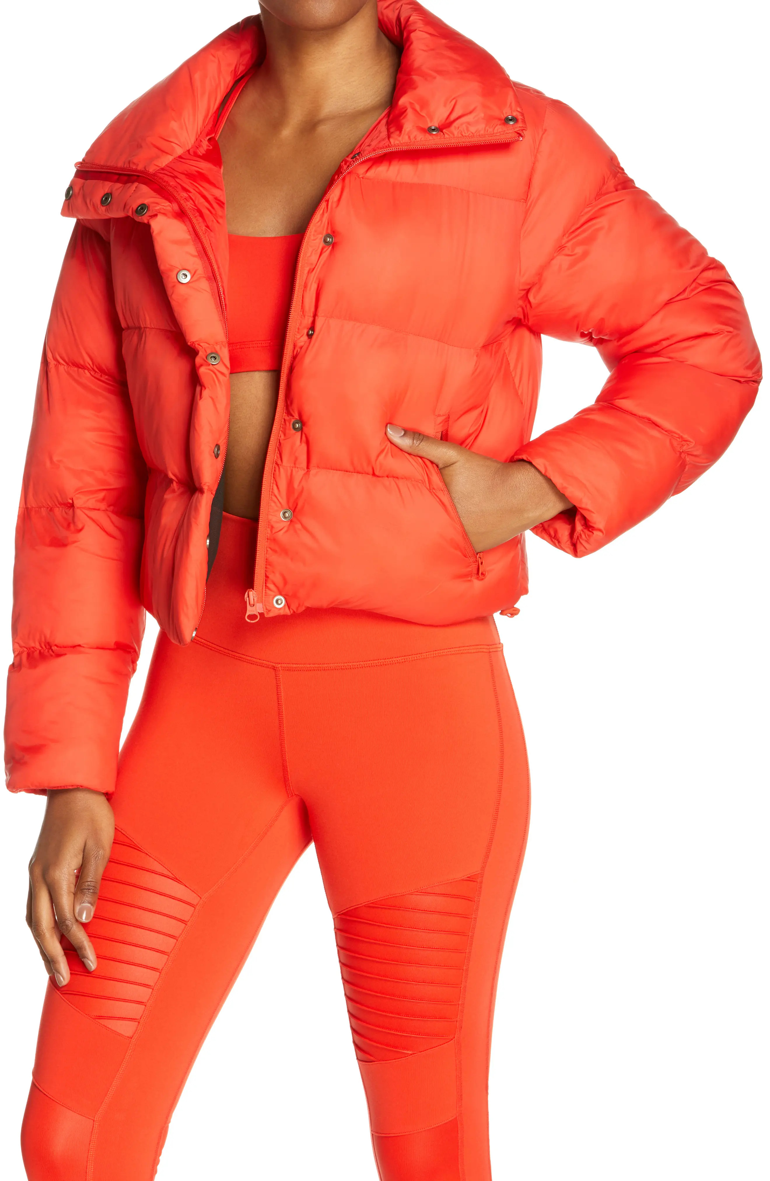 Women's Alo Gold Rush Water Repellent Crop Puffer Coat | Nordstrom